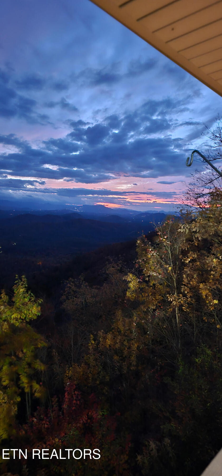 1009 Old Laurel Lane Sevierville TN 37876