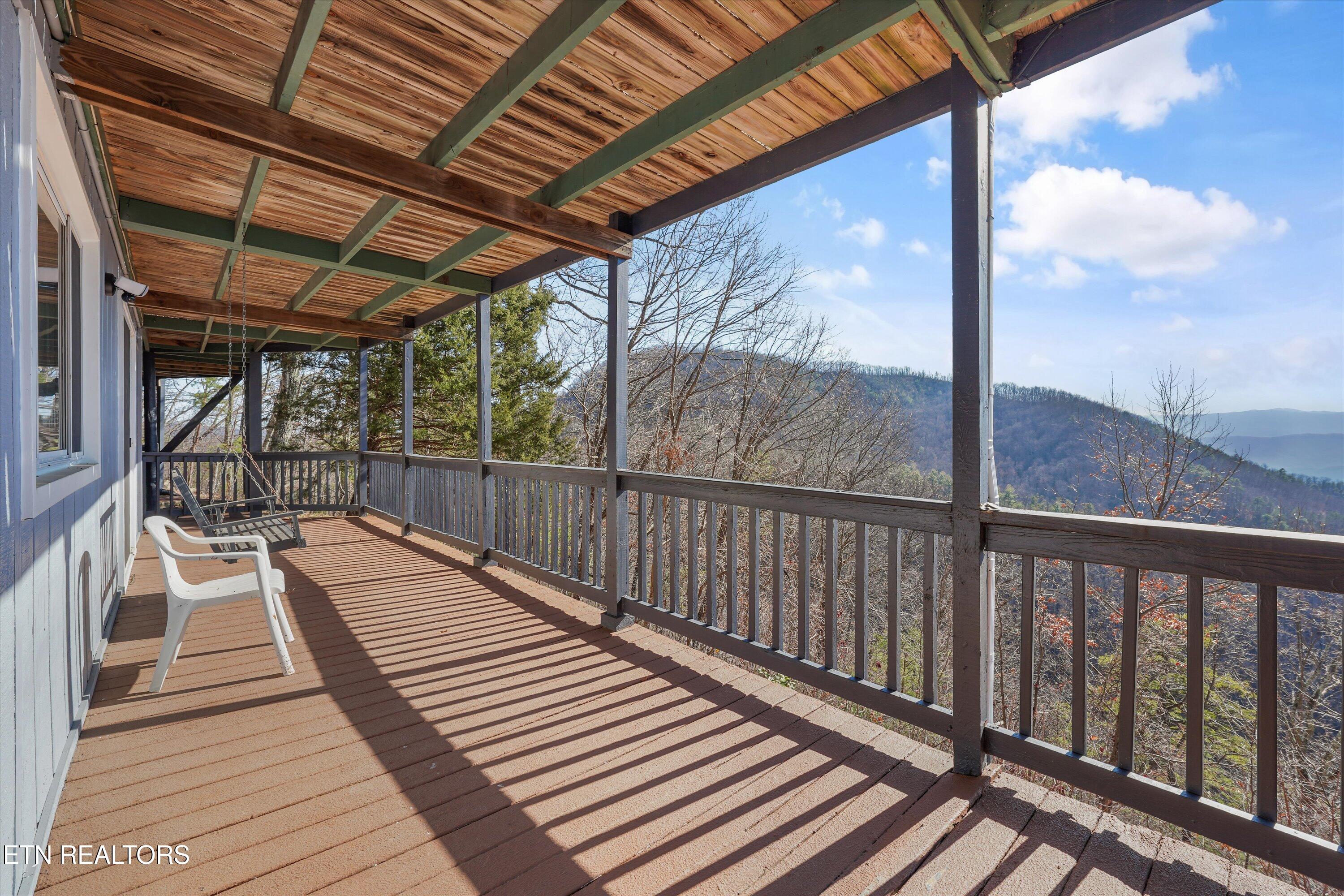 1009 Old Laurel Lane Sevierville TN 37876