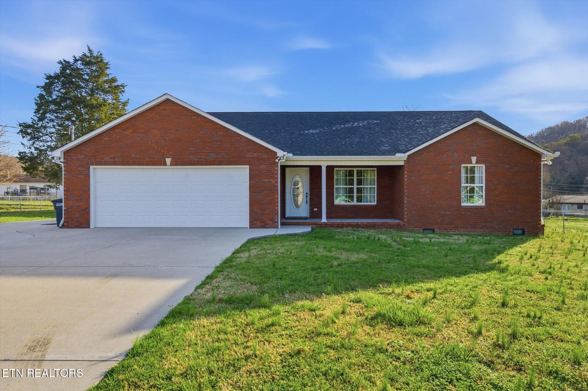 108 Oakwood Drive Maynardville TN 37807