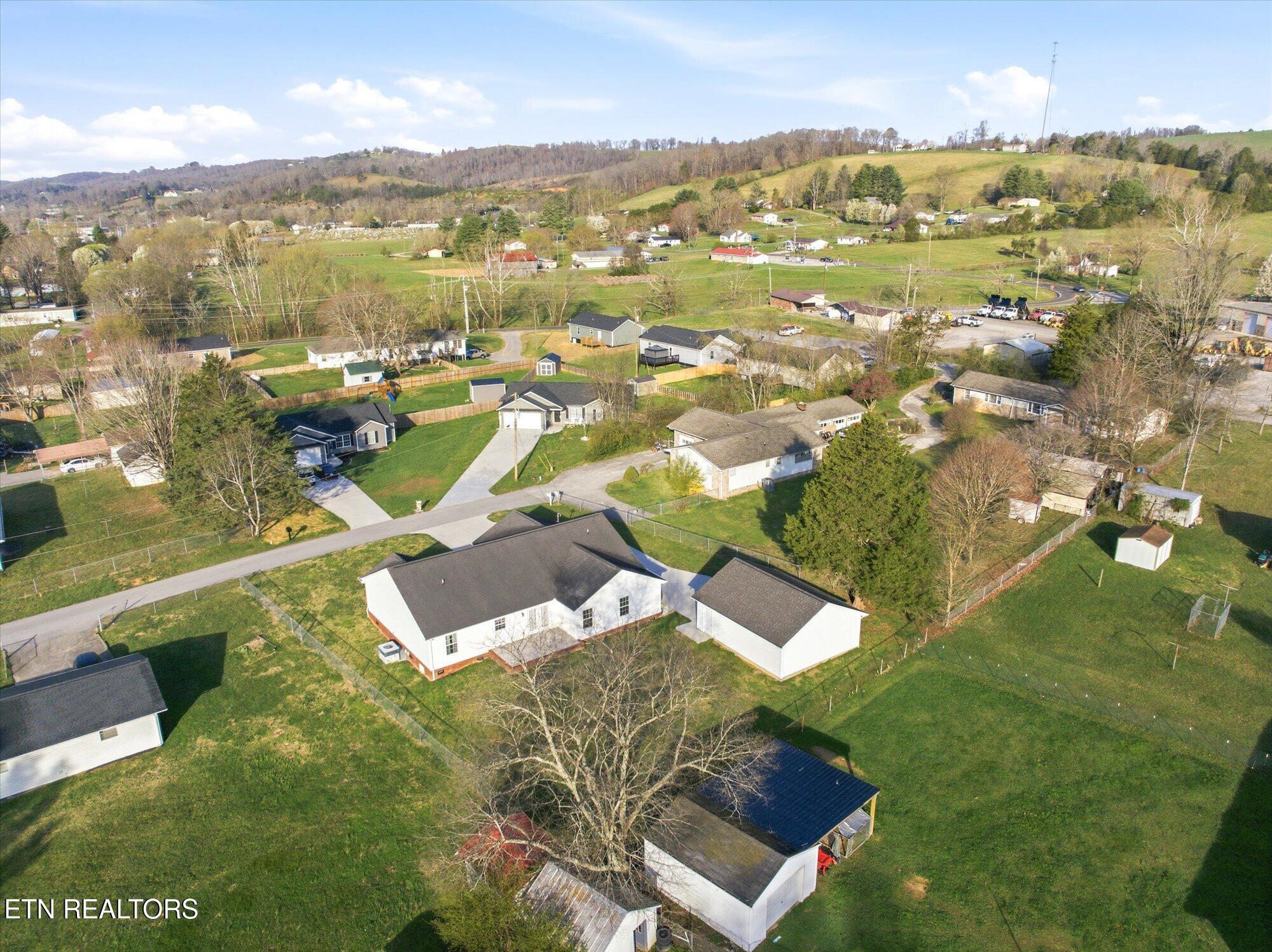 108 Oakwood Drive Maynardville TN 37807
