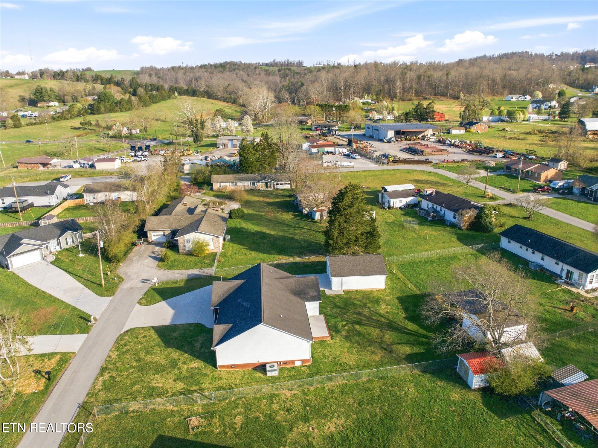 108 Oakwood Drive Maynardville TN 37807