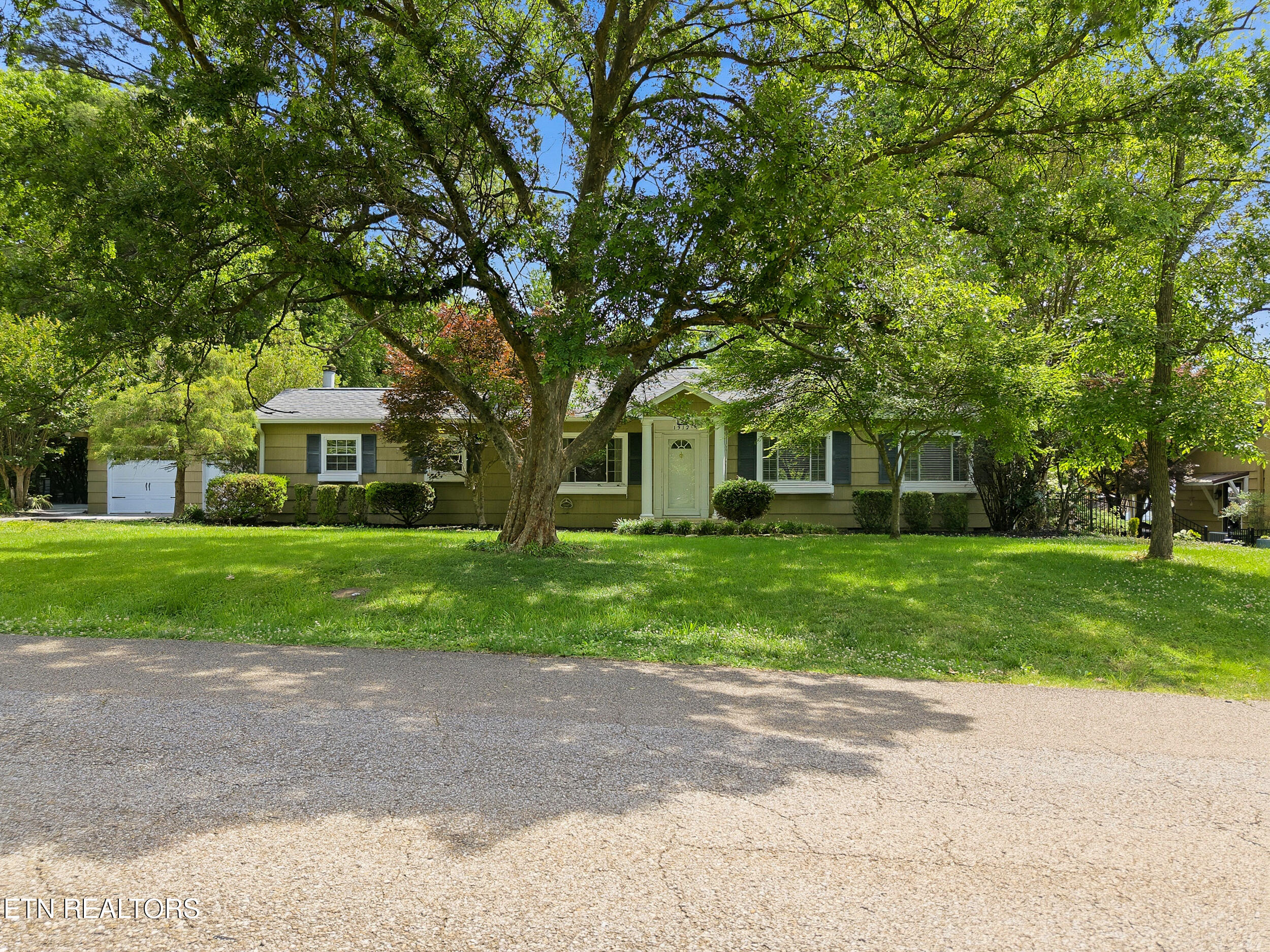 1312 Bradford Lane Knoxville TN 37919