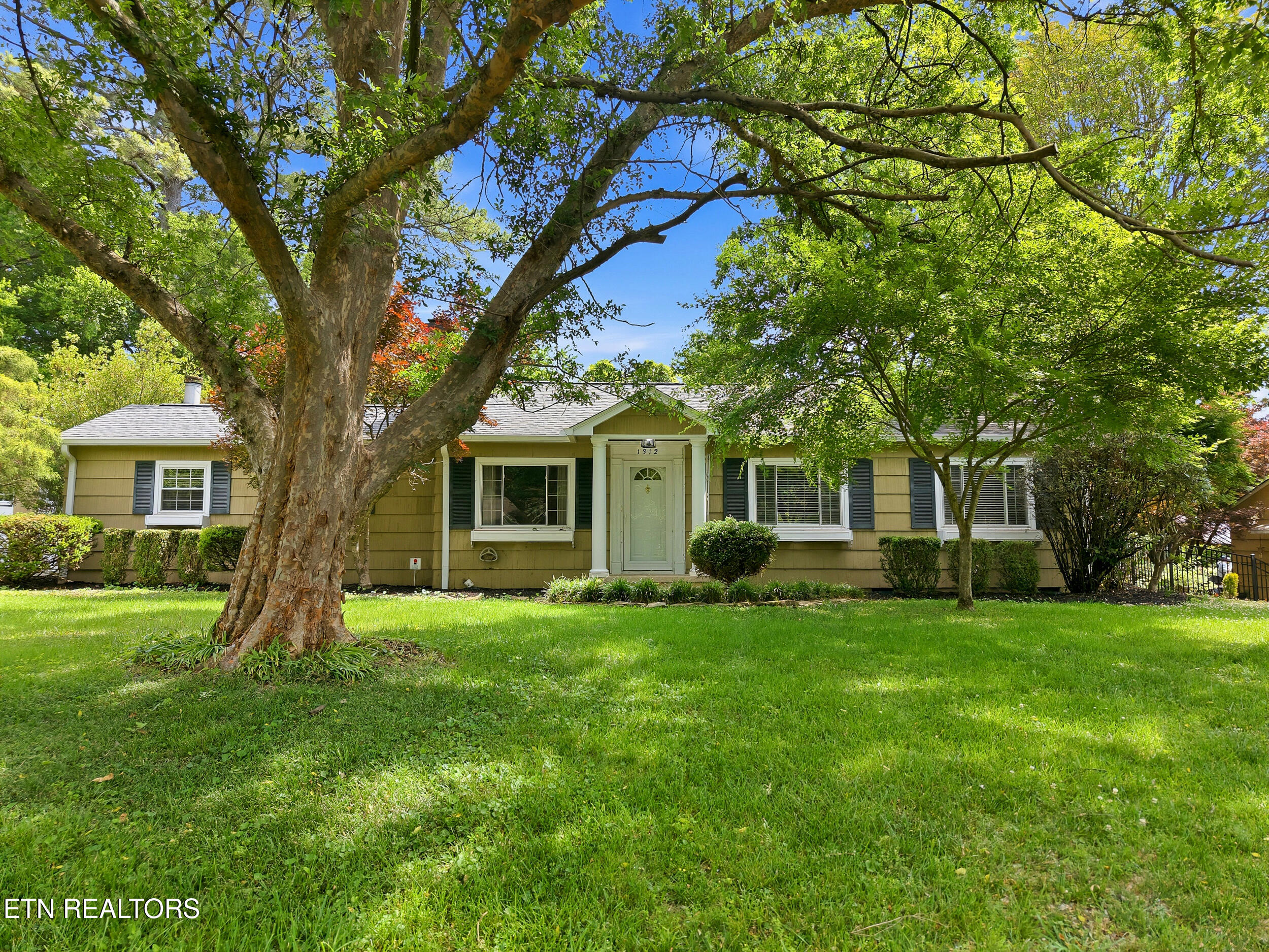 1312 Bradford Lane Knoxville TN 37919