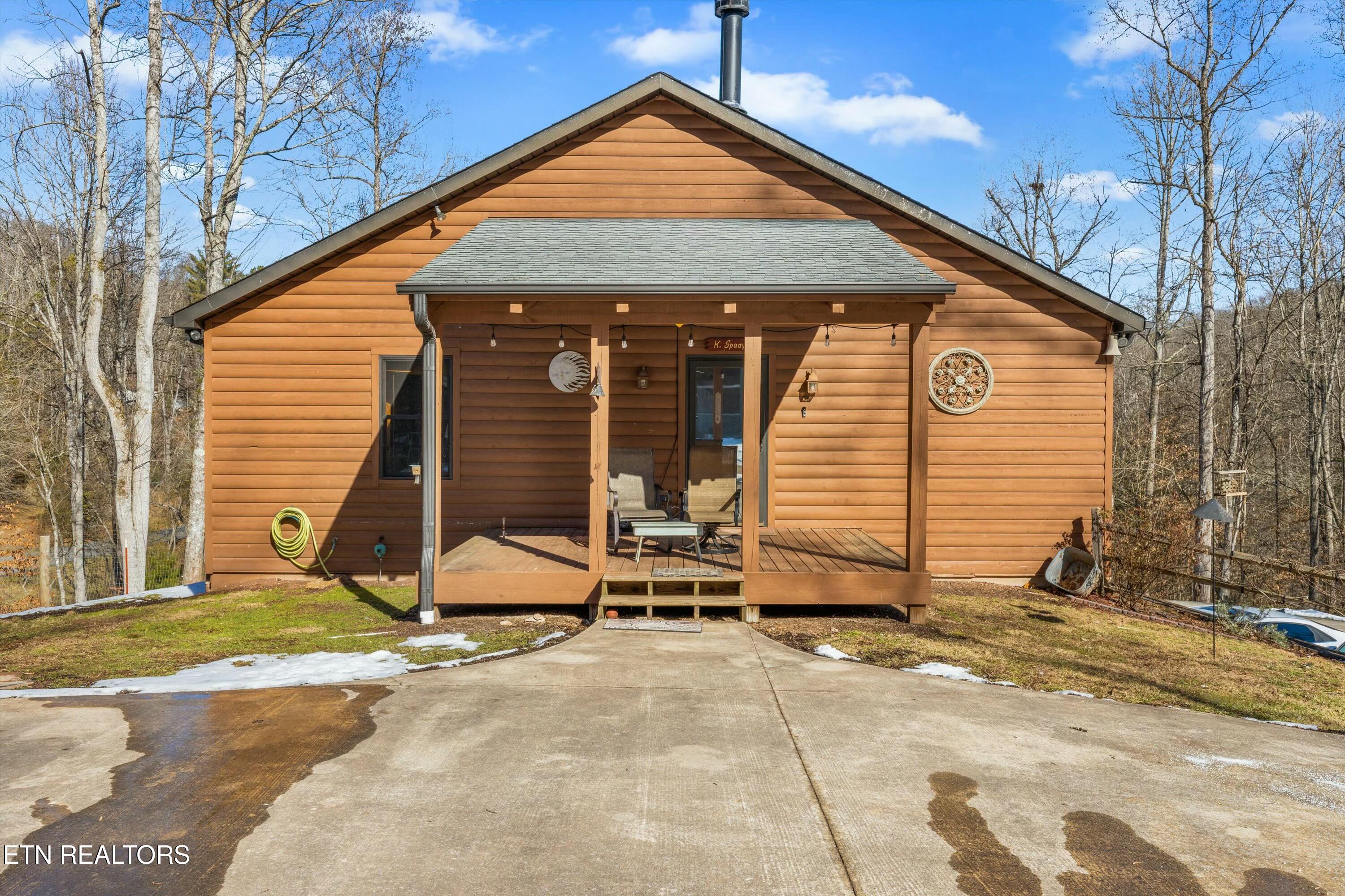 320 Poland Hollow Road Harriman TN 37748