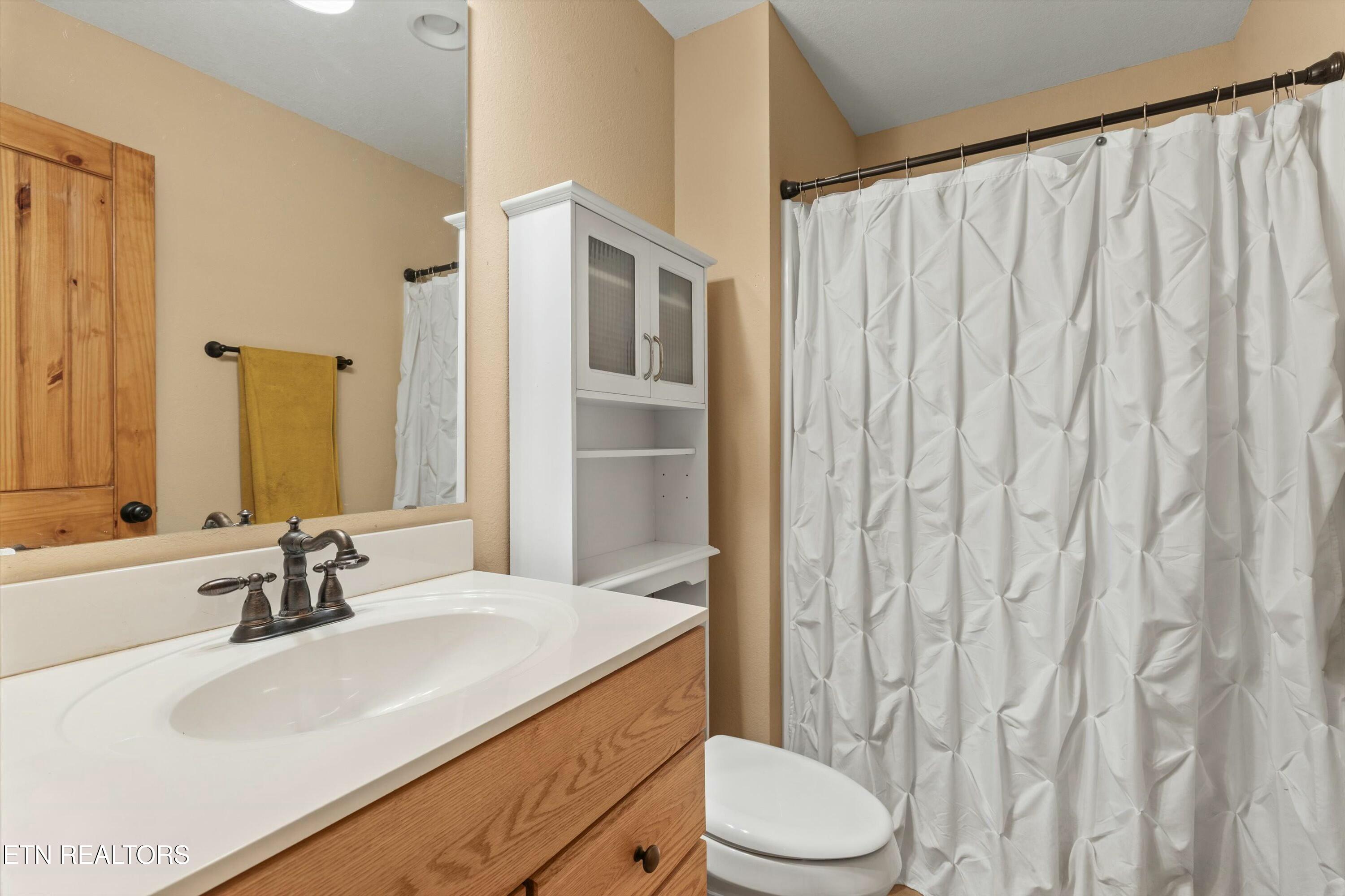 320 Poland Hollow Road Harriman TN 37748