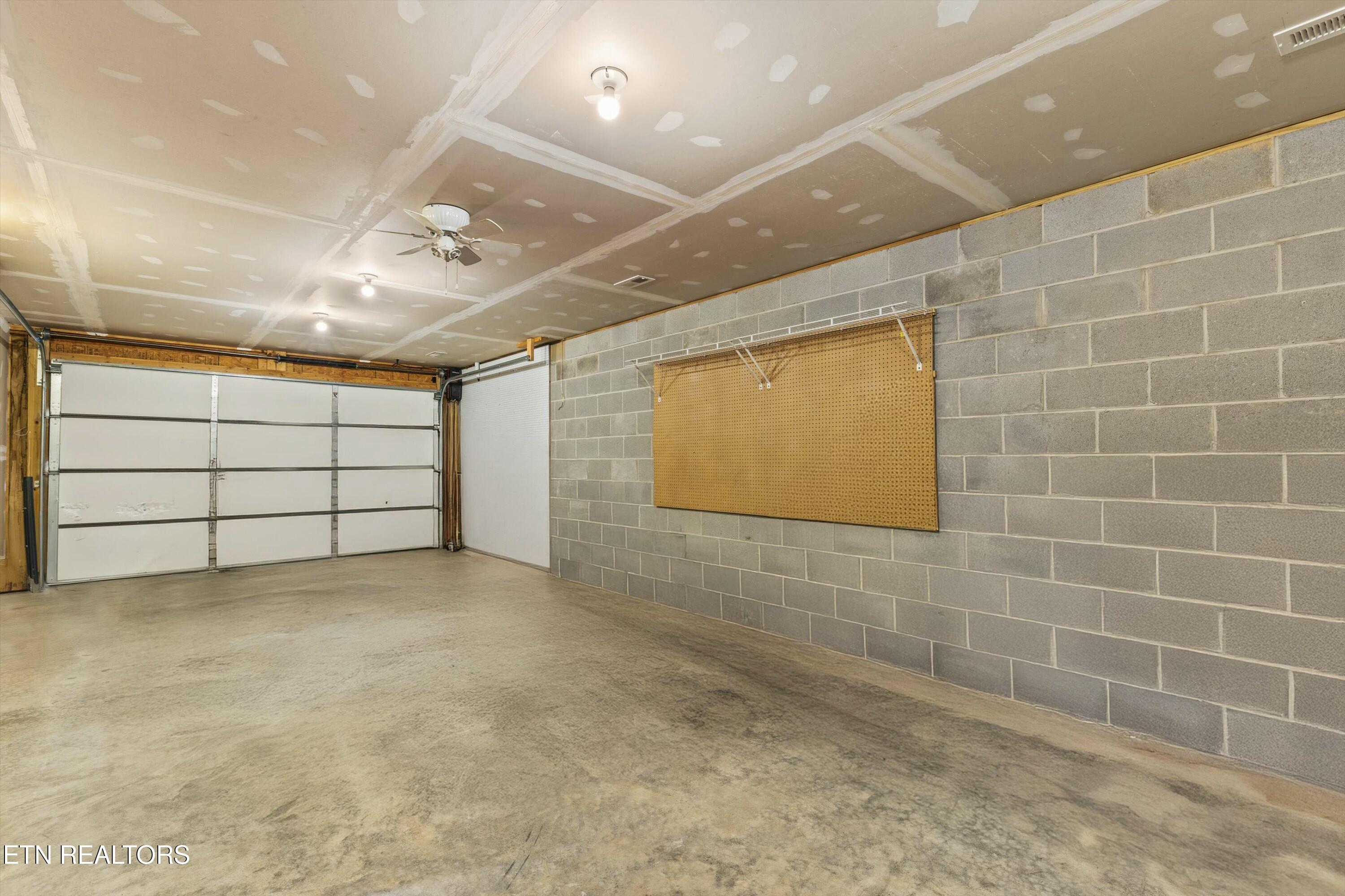 320 Poland Hollow Road Harriman TN 37748