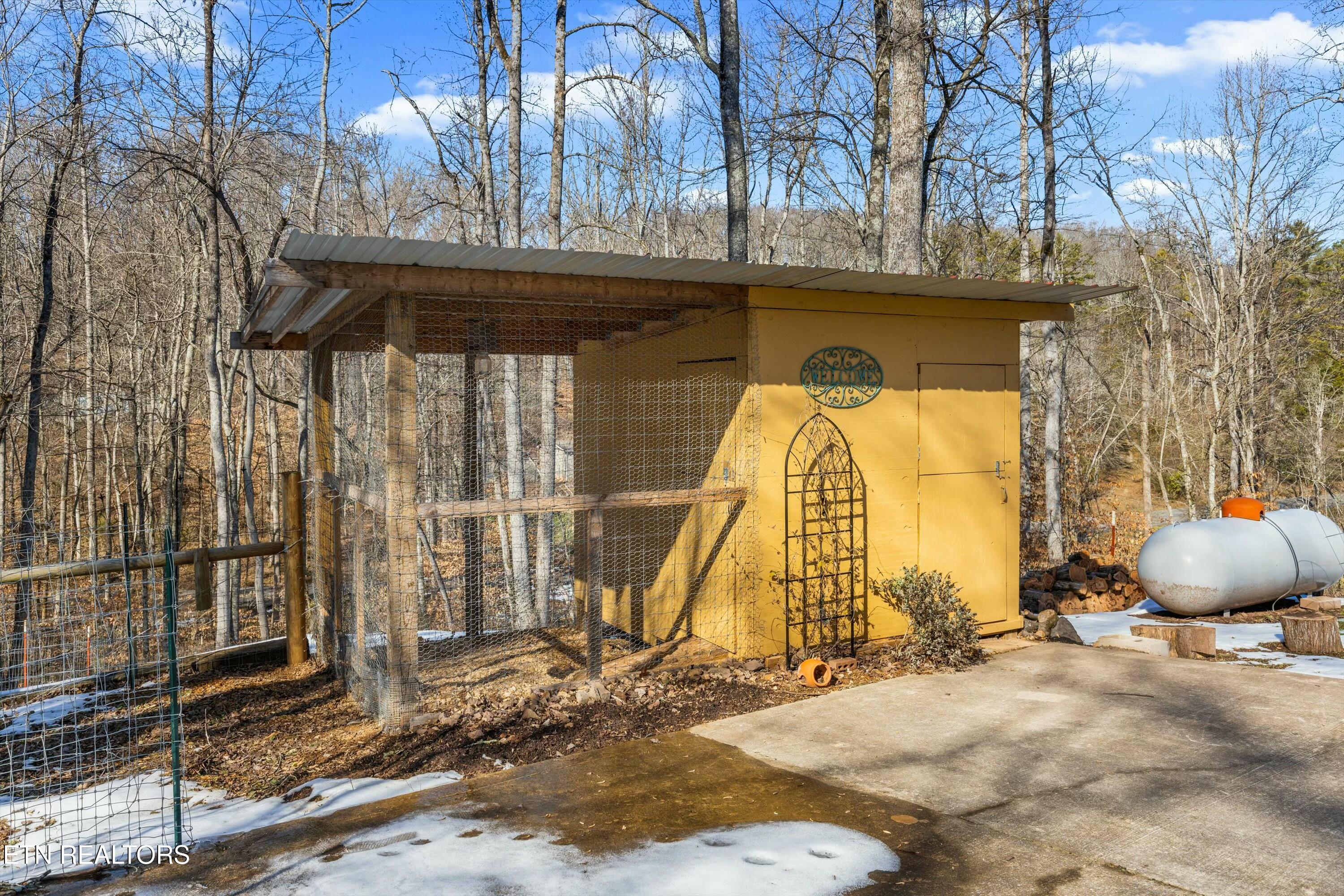 320 Poland Hollow Road Harriman TN 37748