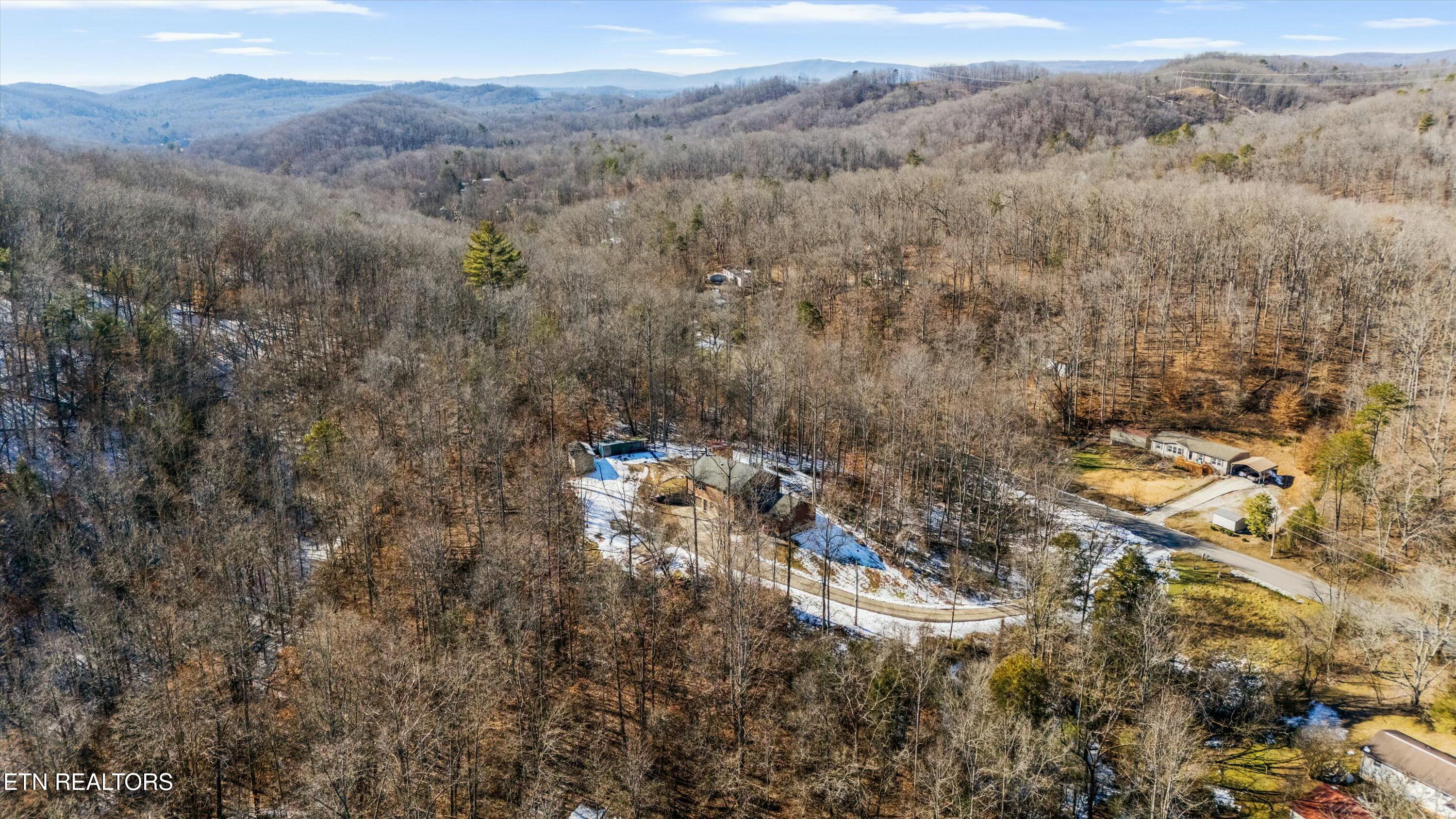 320 Poland Hollow Road Harriman TN 37748