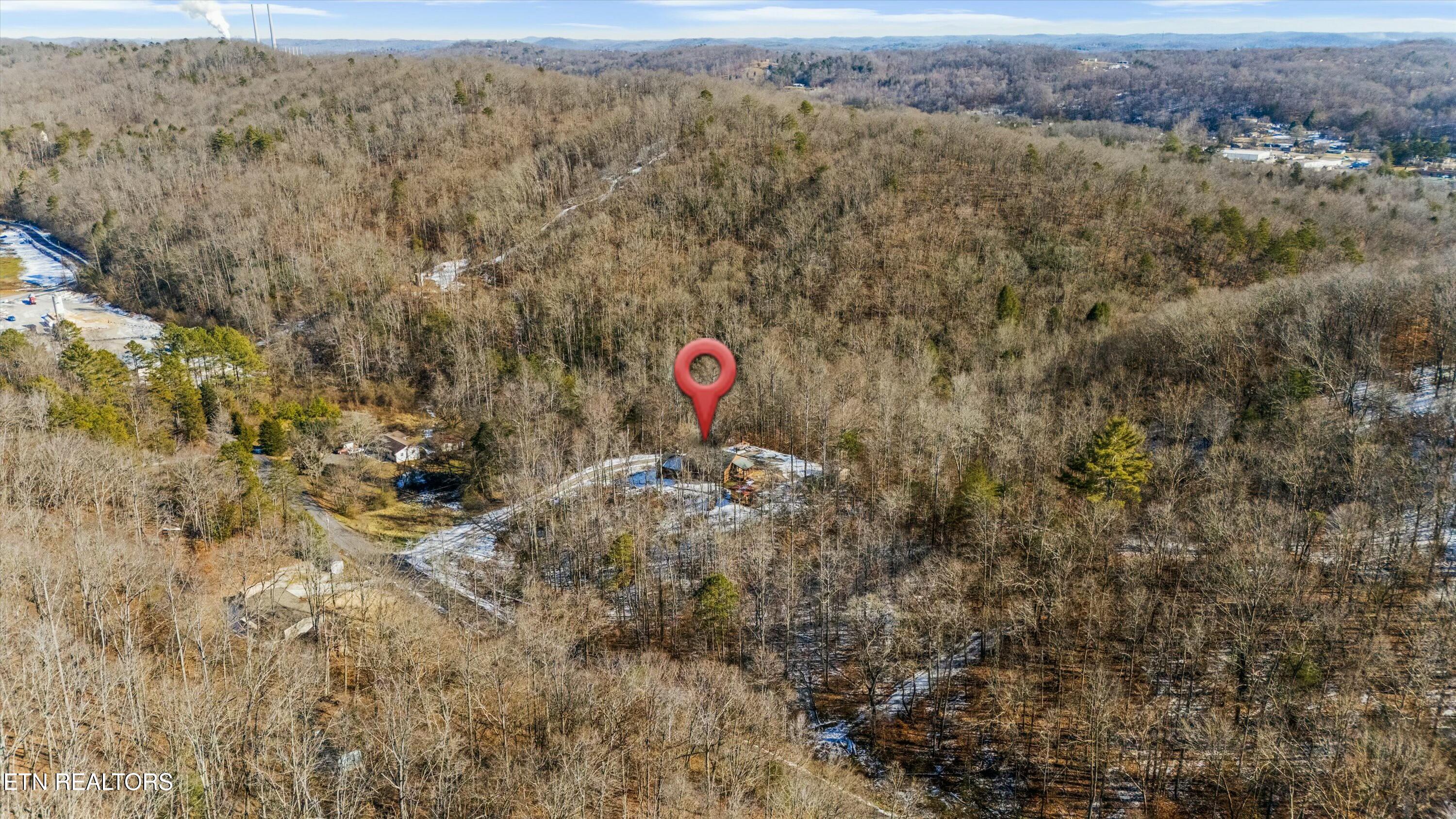 320 Poland Hollow Road Harriman TN 37748