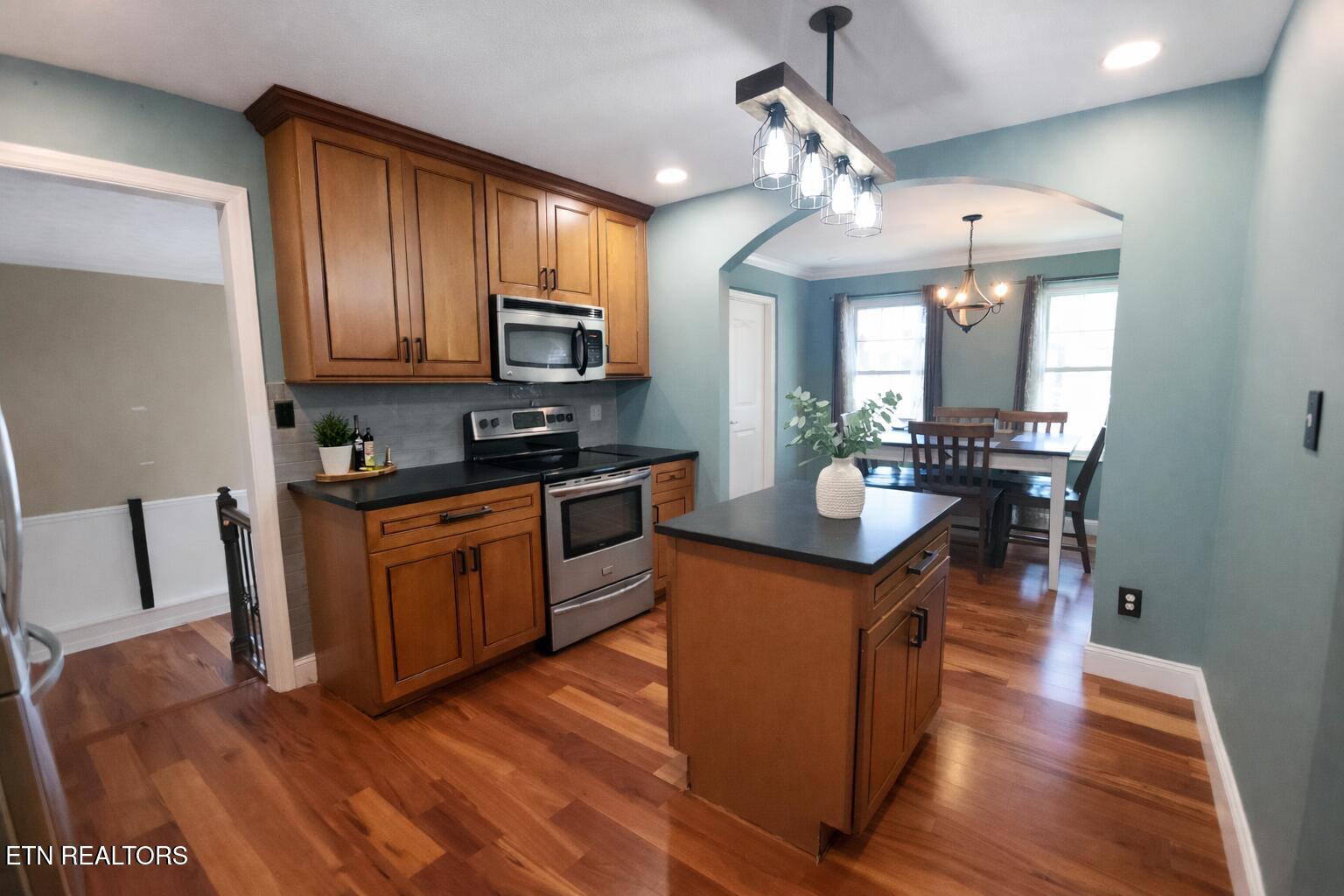 408 E Mountain View Road Corryton TN 37721