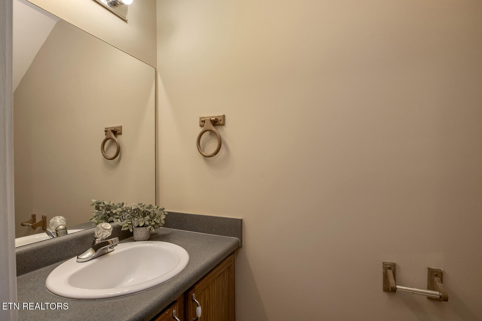 8409 Gardenside Lane Powell TN 37849