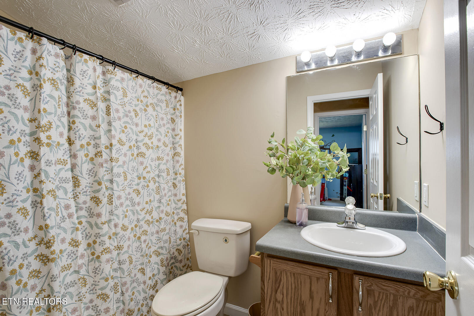 8409 Gardenside Lane Powell TN 37849