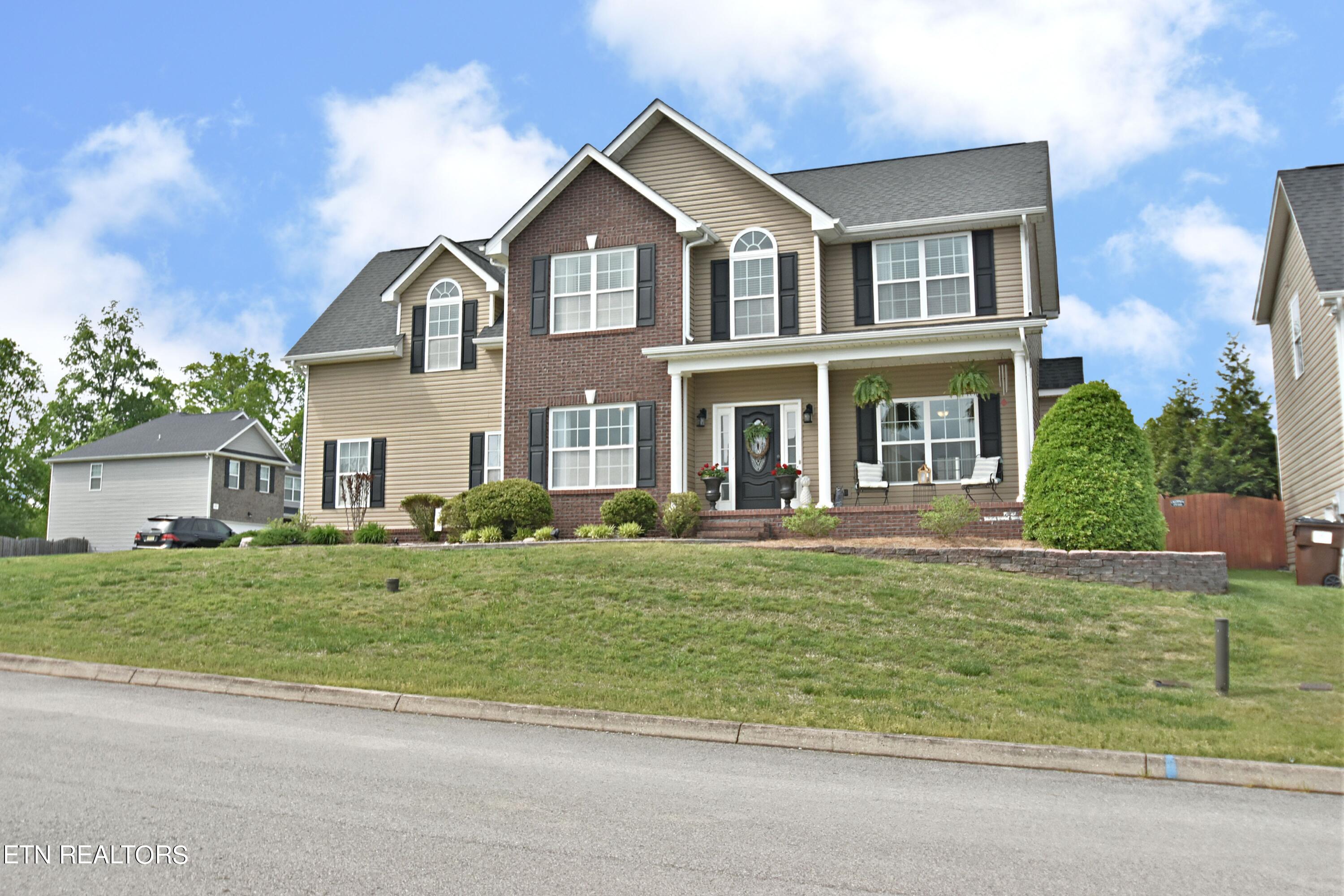 2001 Mahogany Wood Trail Knoxville TN 37920