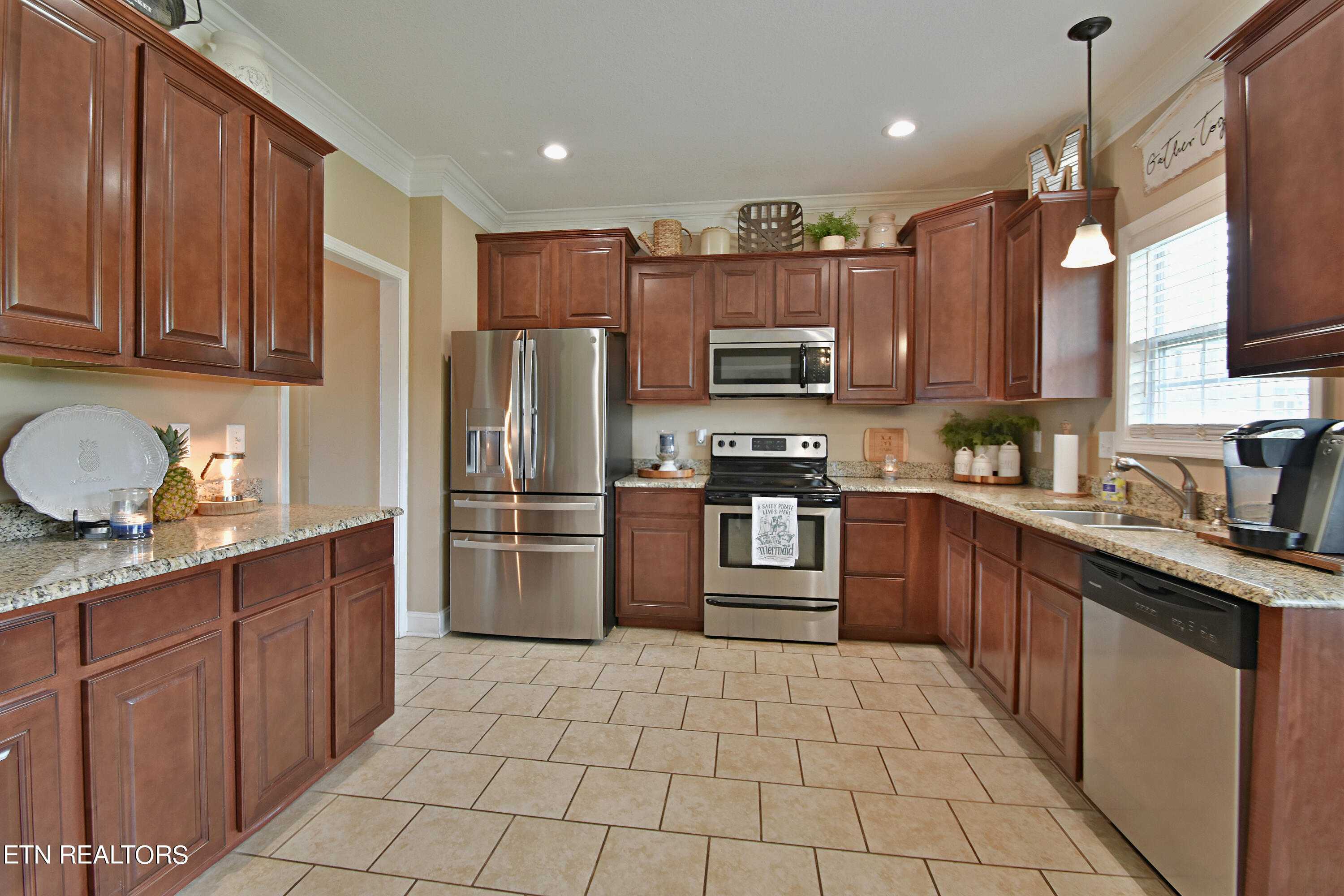 2001 Mahogany Wood Trail Knoxville TN 37920