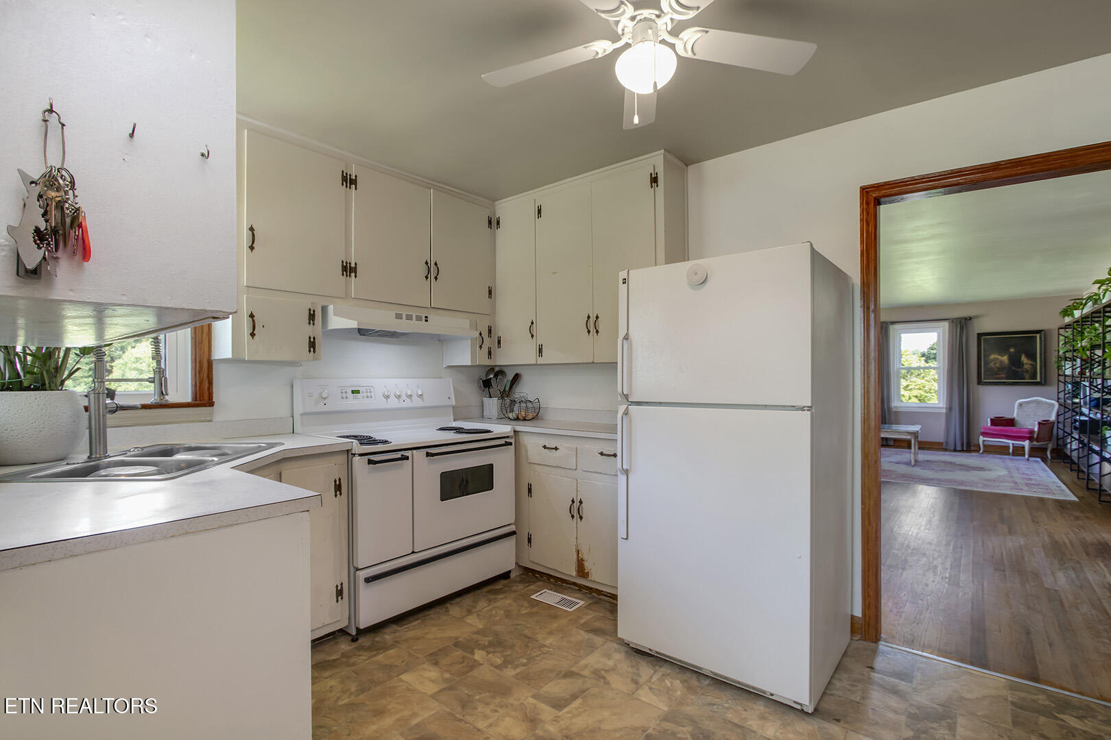 747 E Evans Street Rockwood TN 37854