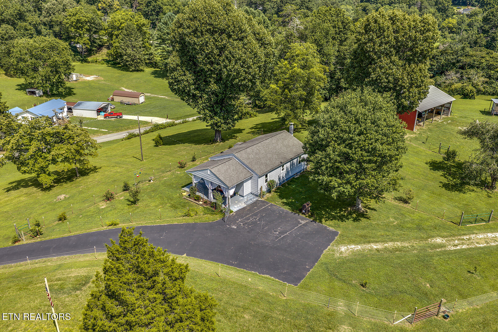 747 E Evans Street Rockwood TN 37854