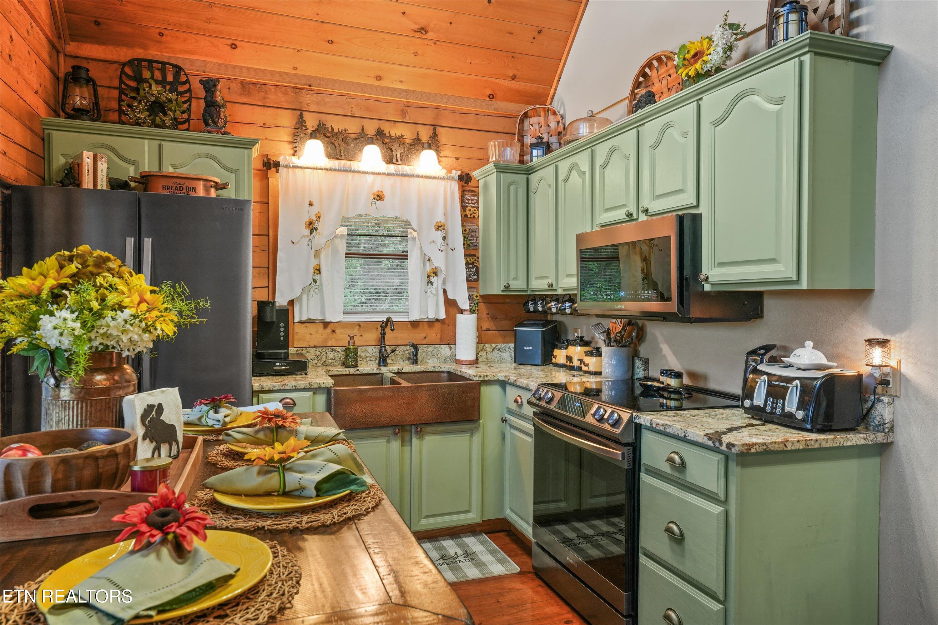 176 Hummingbird Lane Sharps Chapel TN 37866