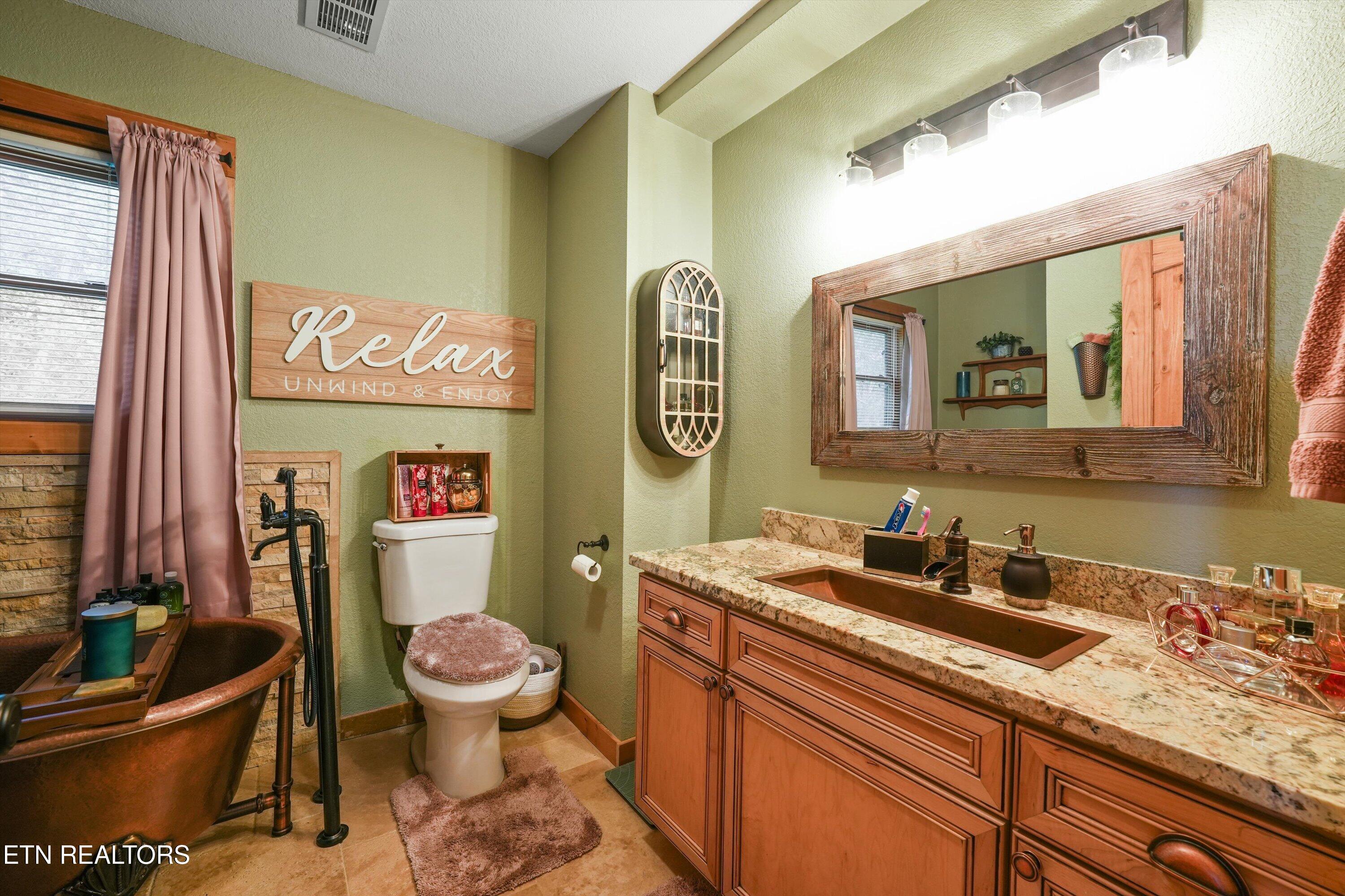 176 Hummingbird Lane Sharps Chapel TN 37866