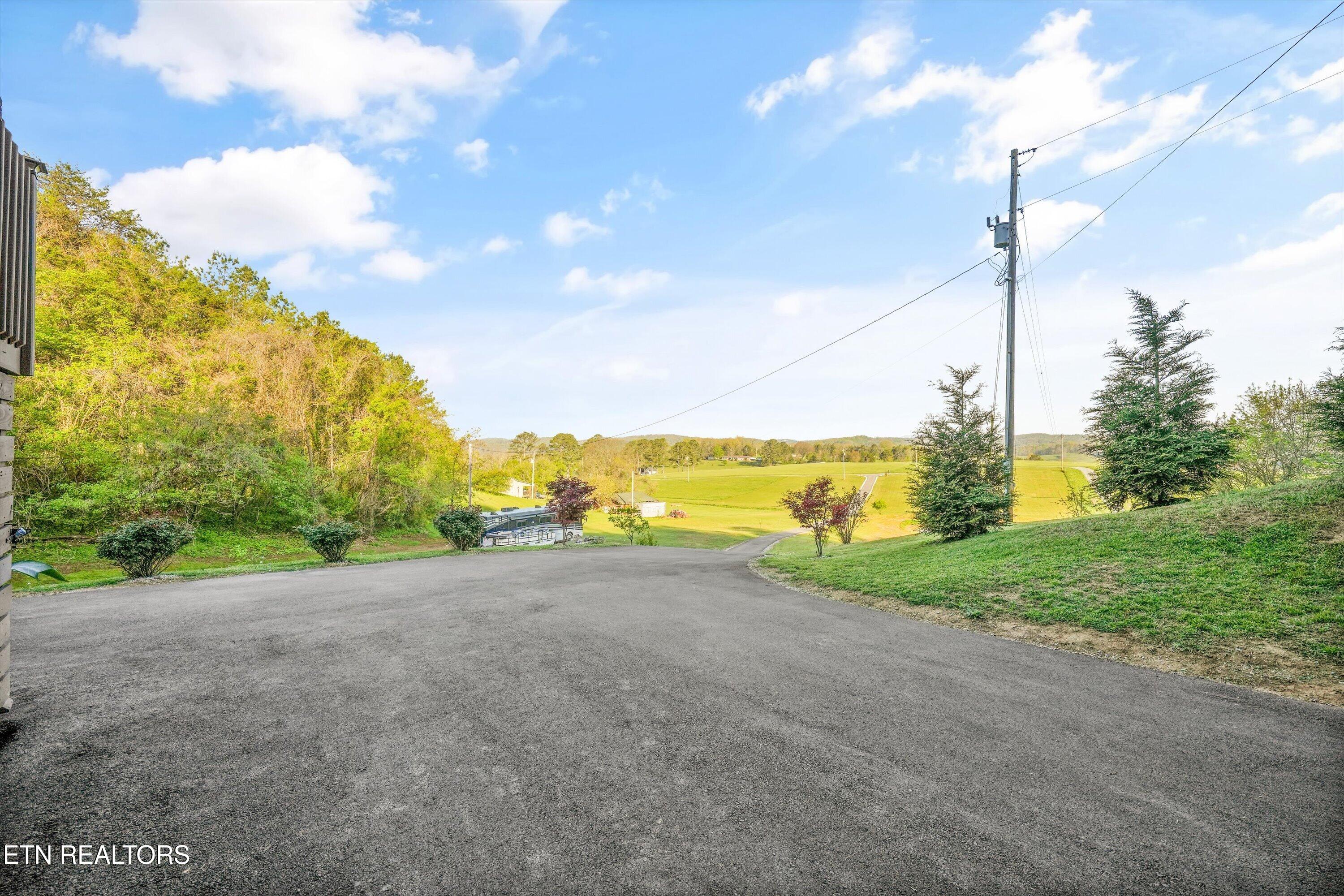 176 Hummingbird Lane Sharps Chapel TN 37866
