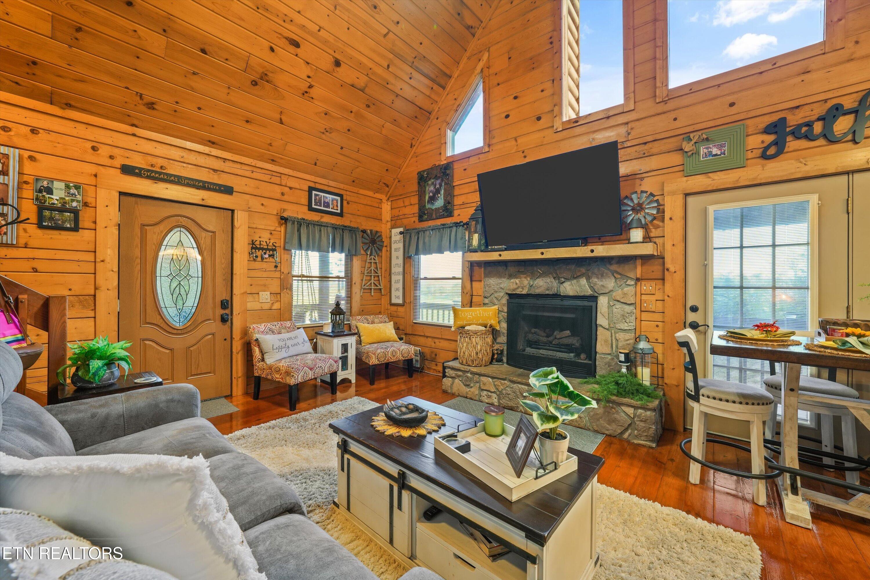 176 Hummingbird Lane Sharps Chapel TN 37866