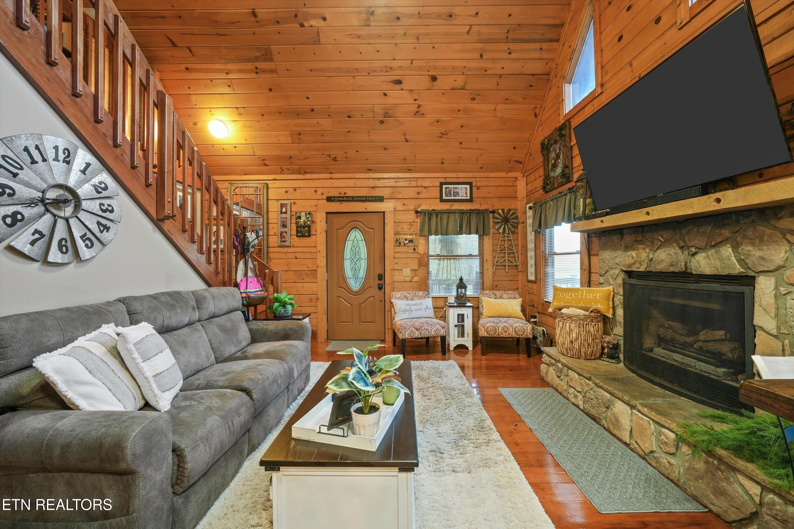 176 Hummingbird Lane Sharps Chapel TN 37866