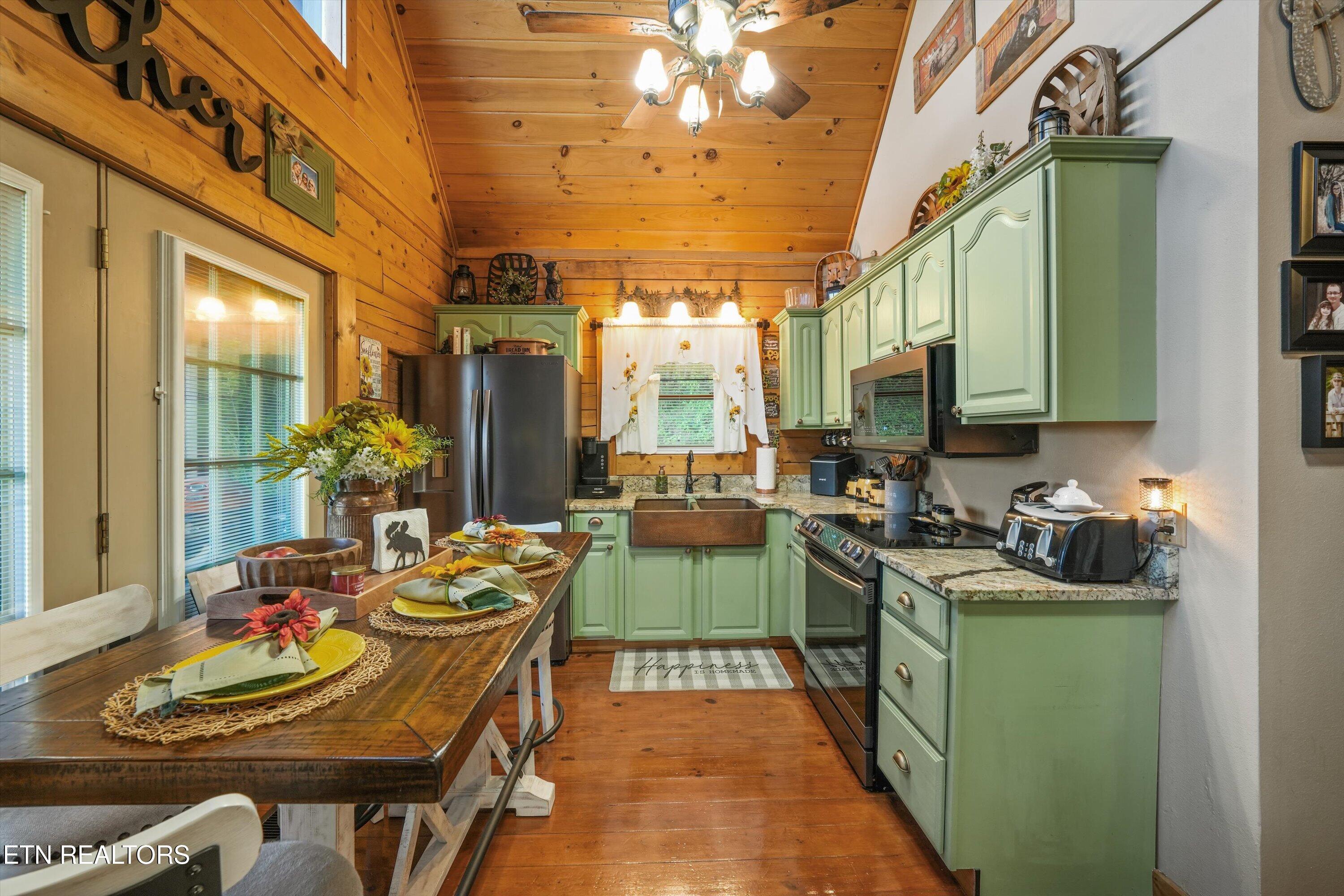 176 Hummingbird Lane Sharps Chapel TN 37866