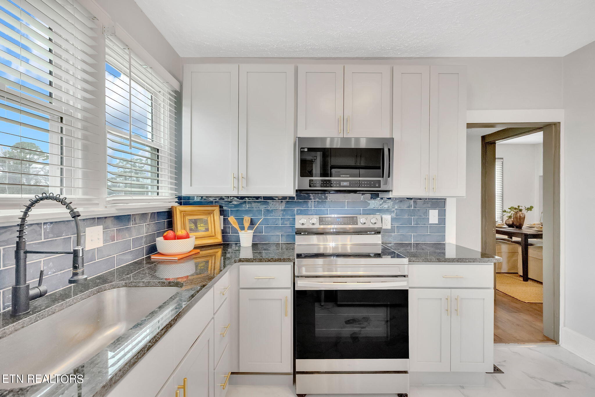 2536 Bernhurst Drive Knoxville TN 37918