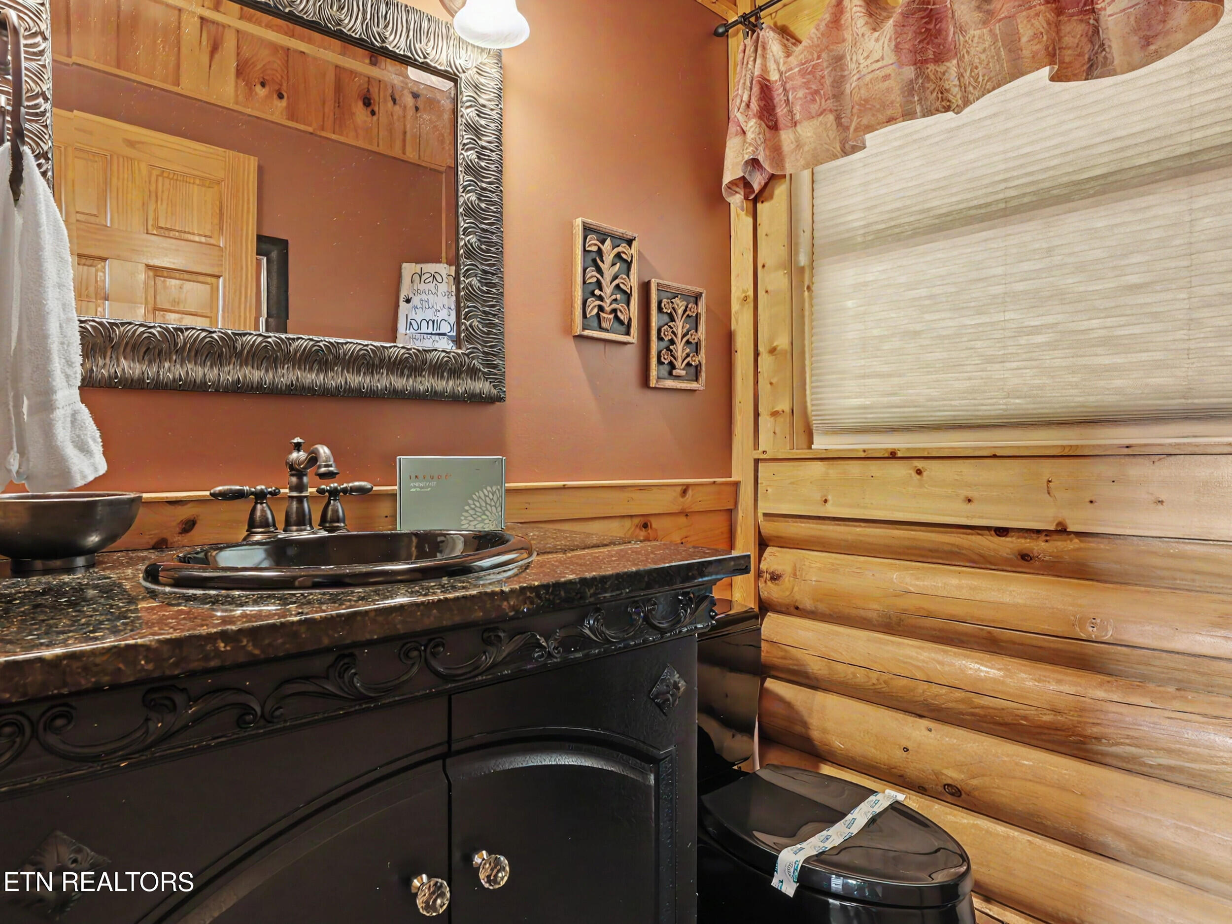 2414 Walnut Cove Way Sevierville TN 37862