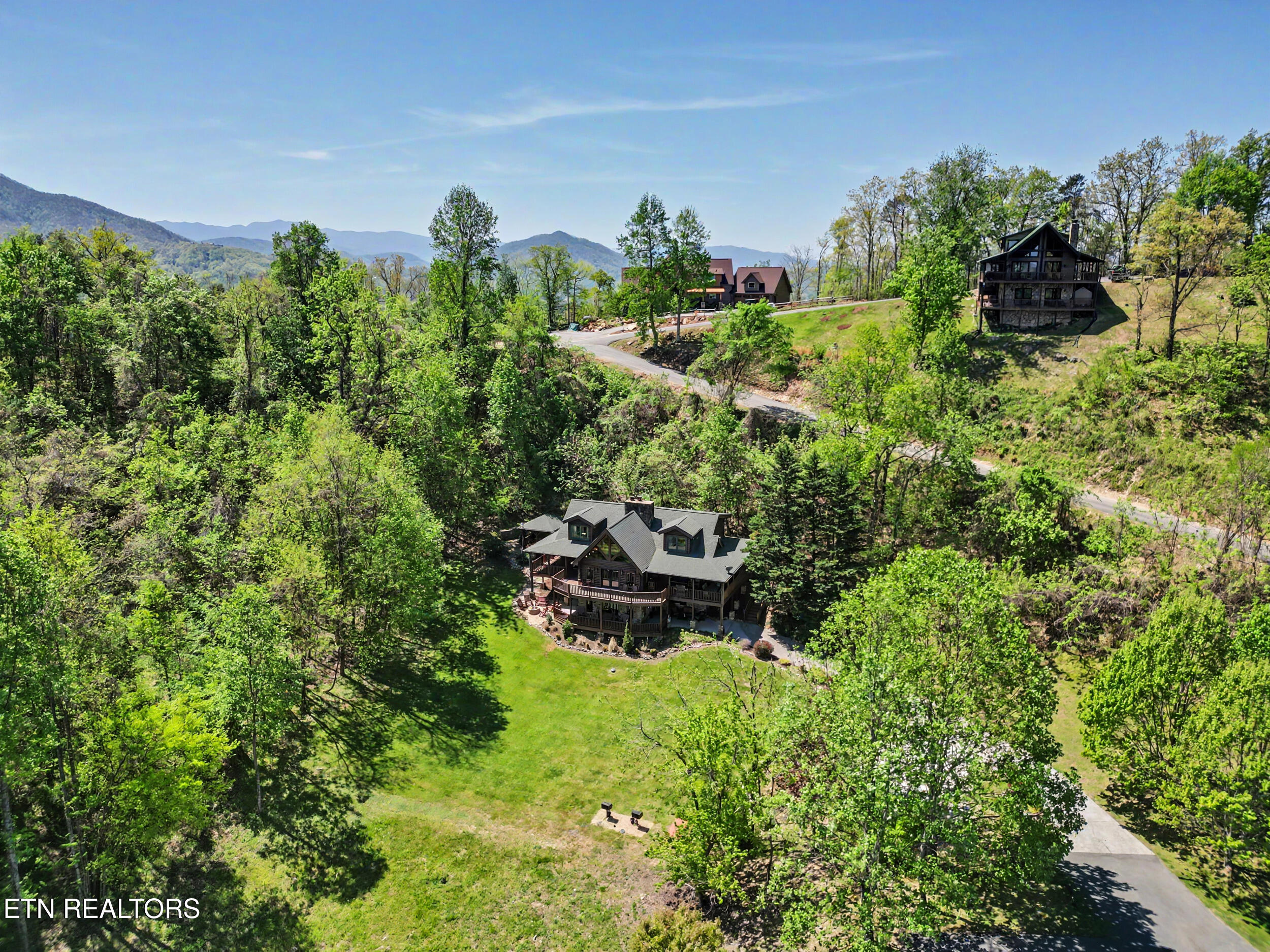 2414 Walnut Cove Way Sevierville TN 37862