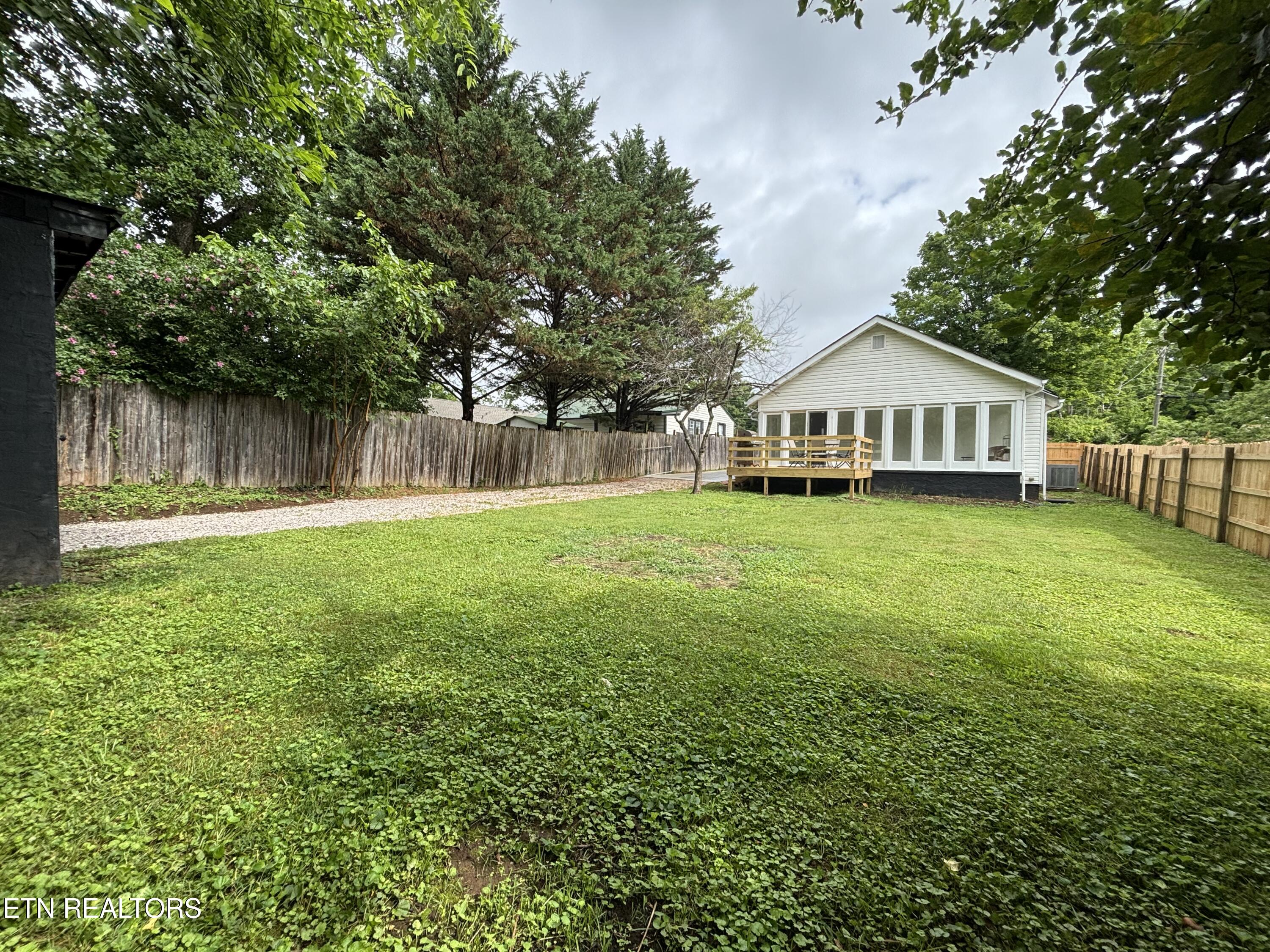 1724 Minnis Avenue Knoxville TN 37920