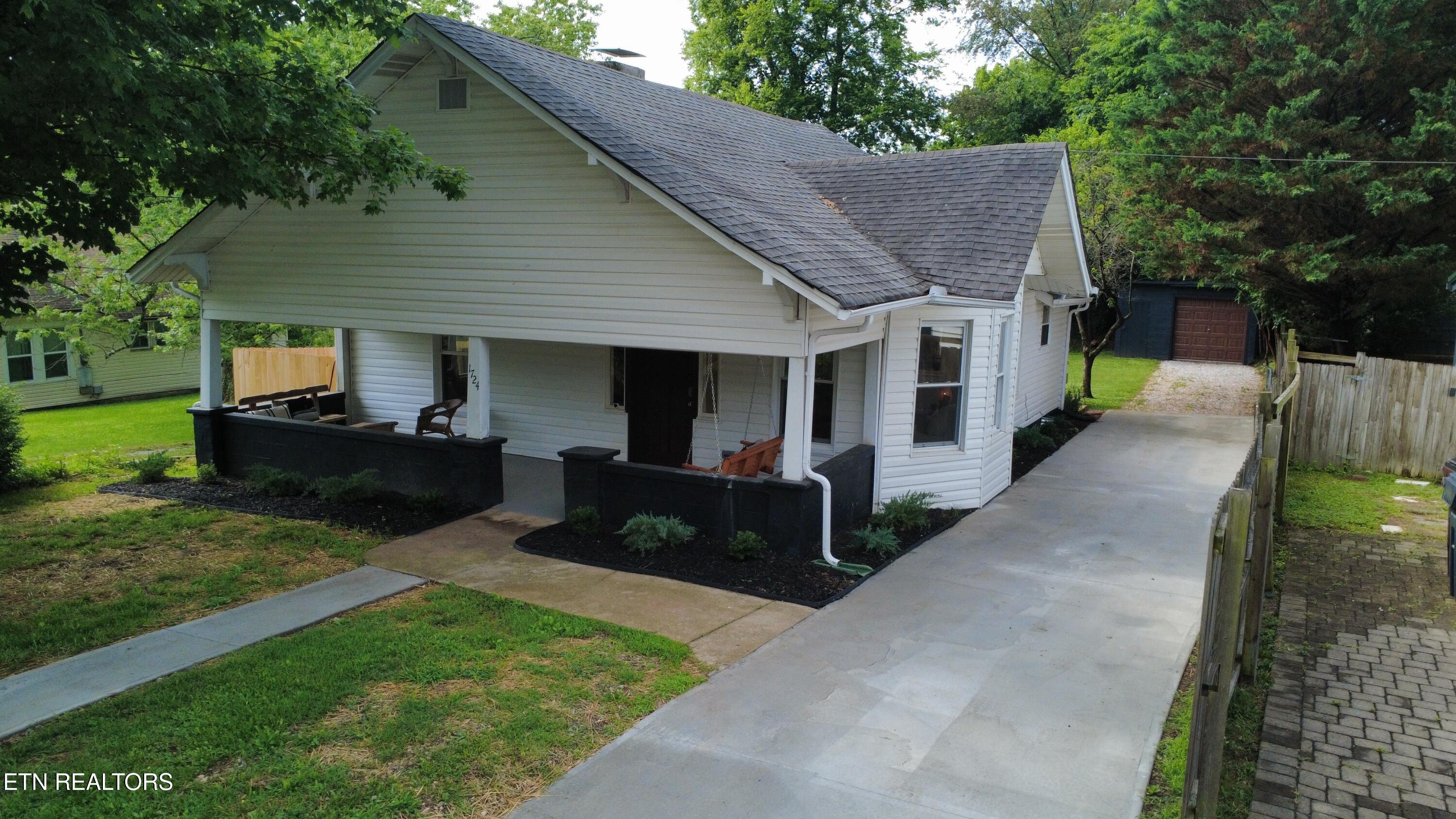 1724 Minnis Avenue Knoxville TN 37920