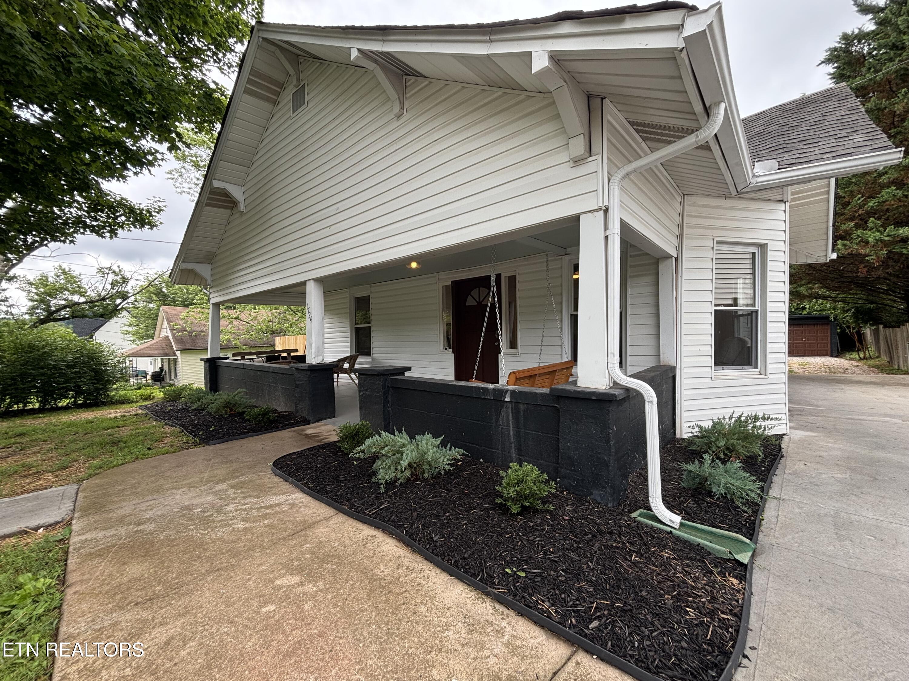 1724 Minnis Avenue Knoxville TN 37920