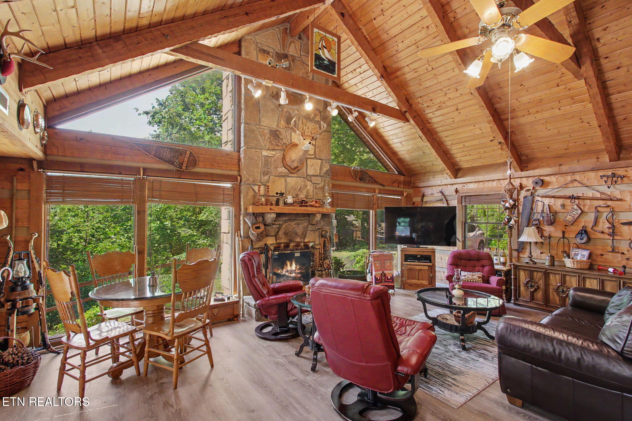 218 Freedom Lane Gatlinburg TN 37738