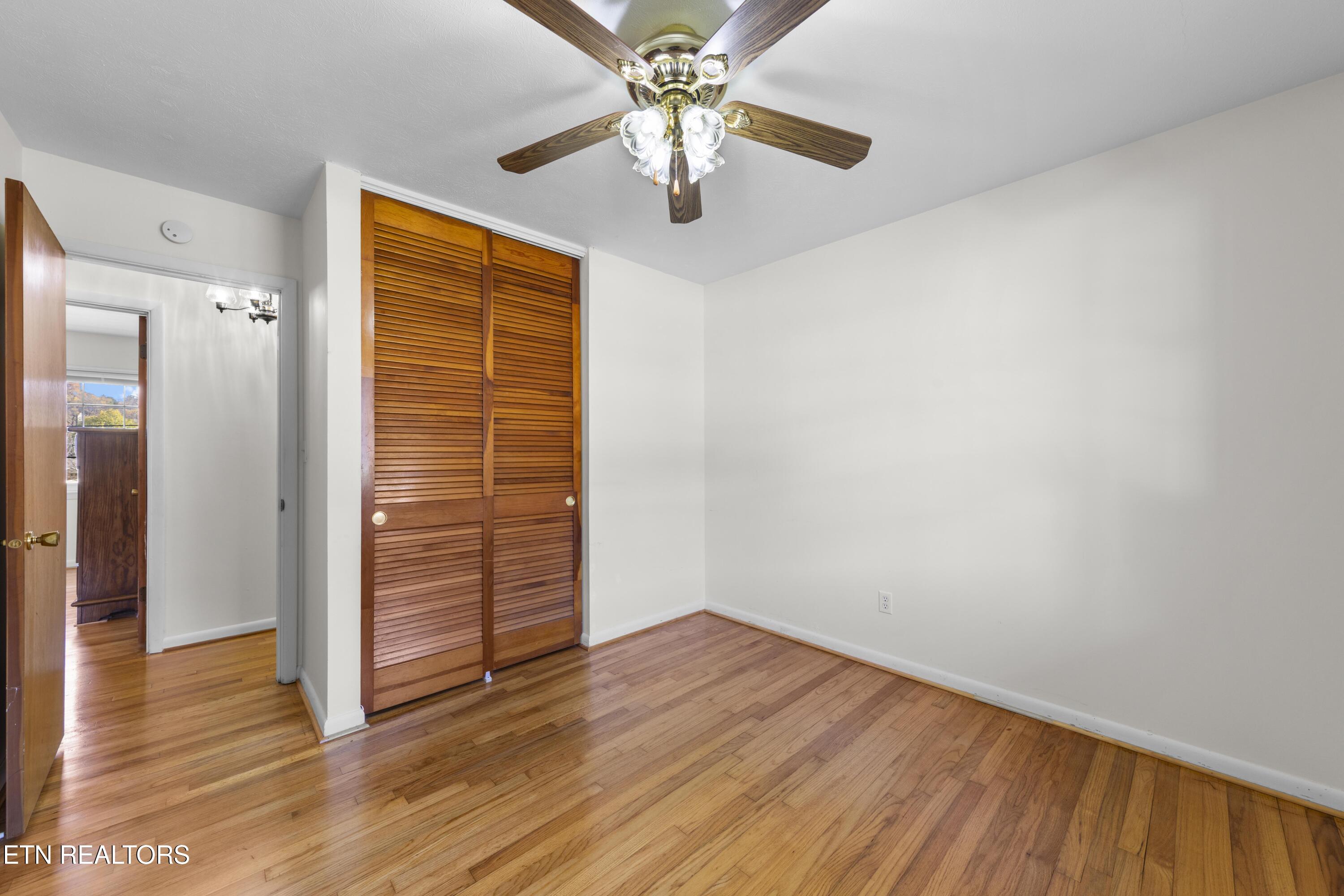 115 E Morningside Park Lafollette TN 37766