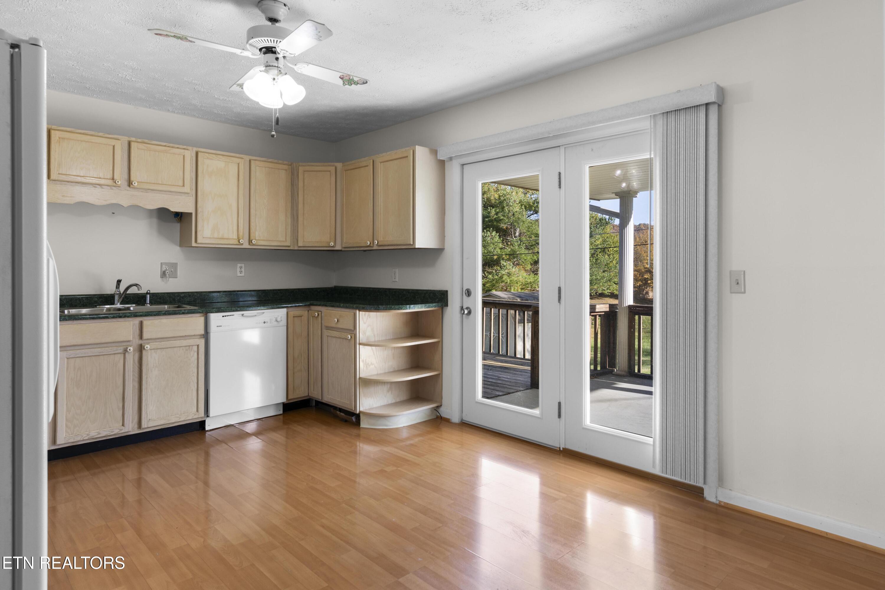 115 E Morningside Park Lafollette TN 37766