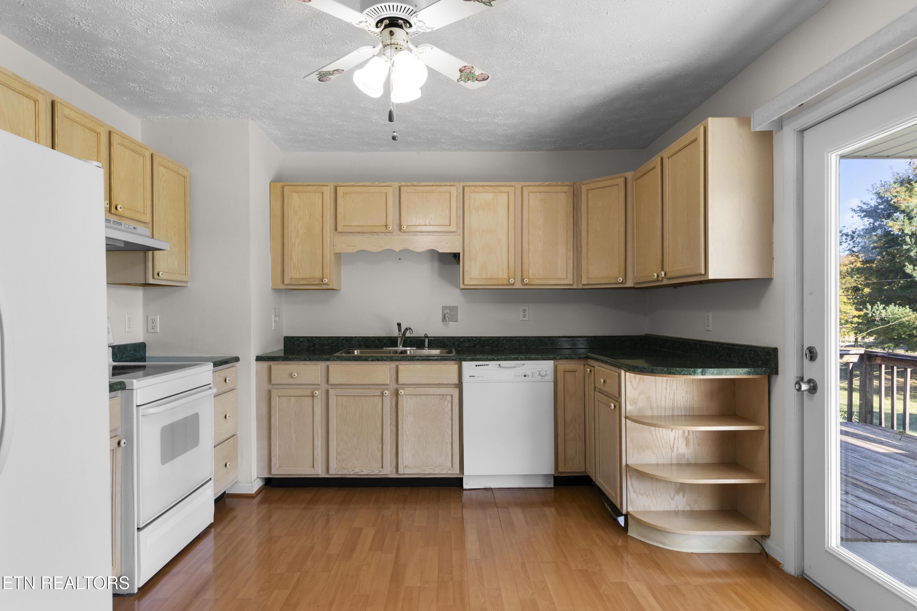 115 E Morningside Park Lafollette TN 37766