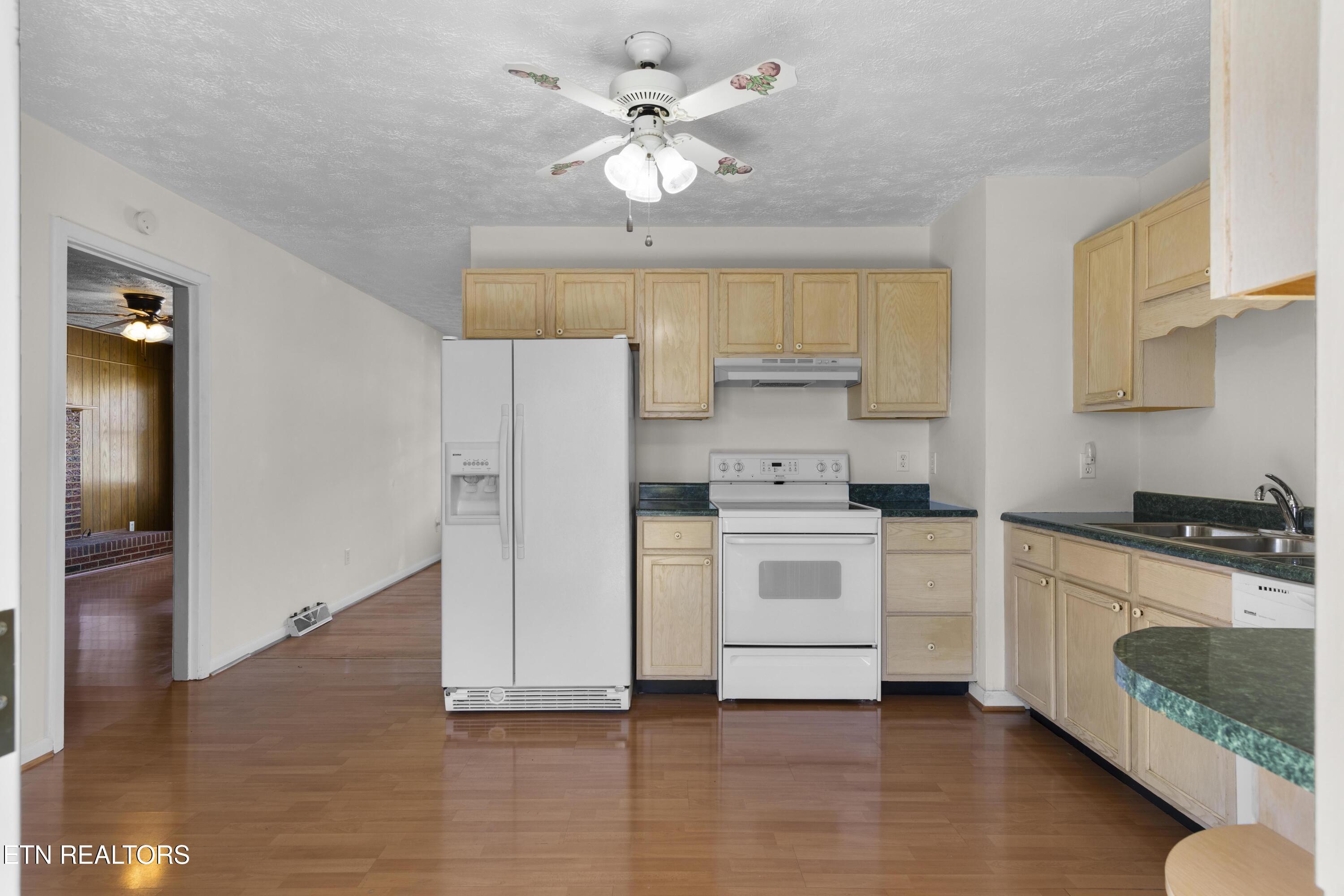 115 E Morningside Park Lafollette TN 37766