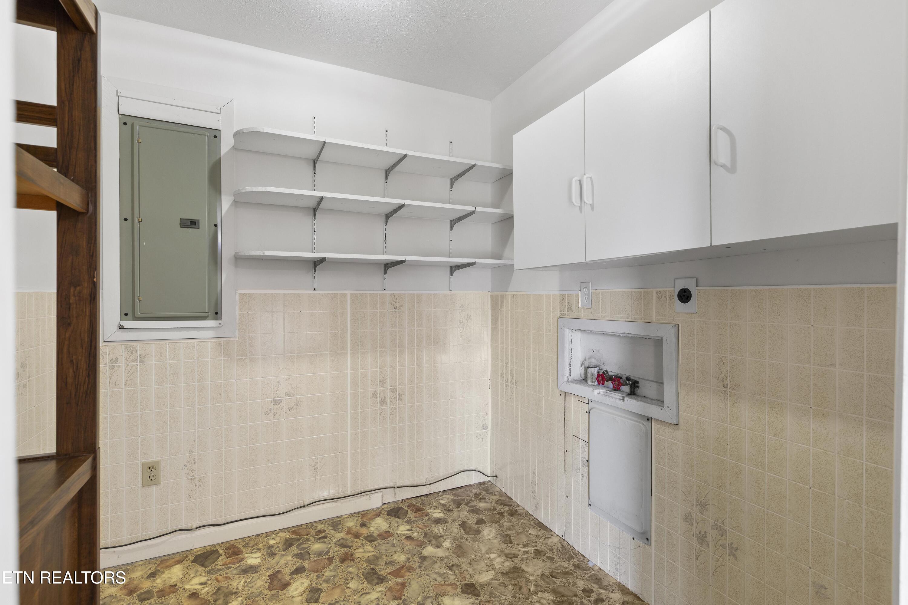 115 E Morningside Park Lafollette TN 37766