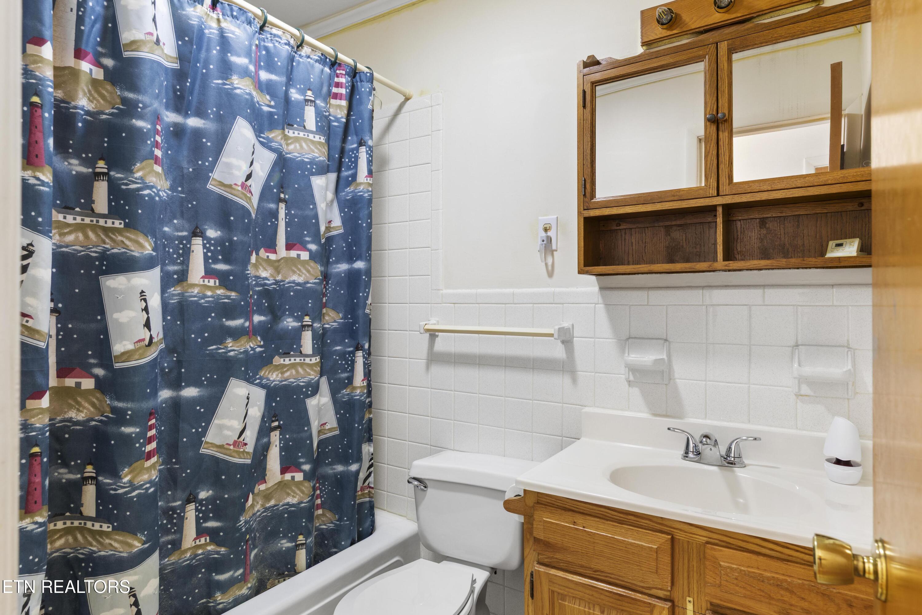 115 E Morningside Park Lafollette TN 37766