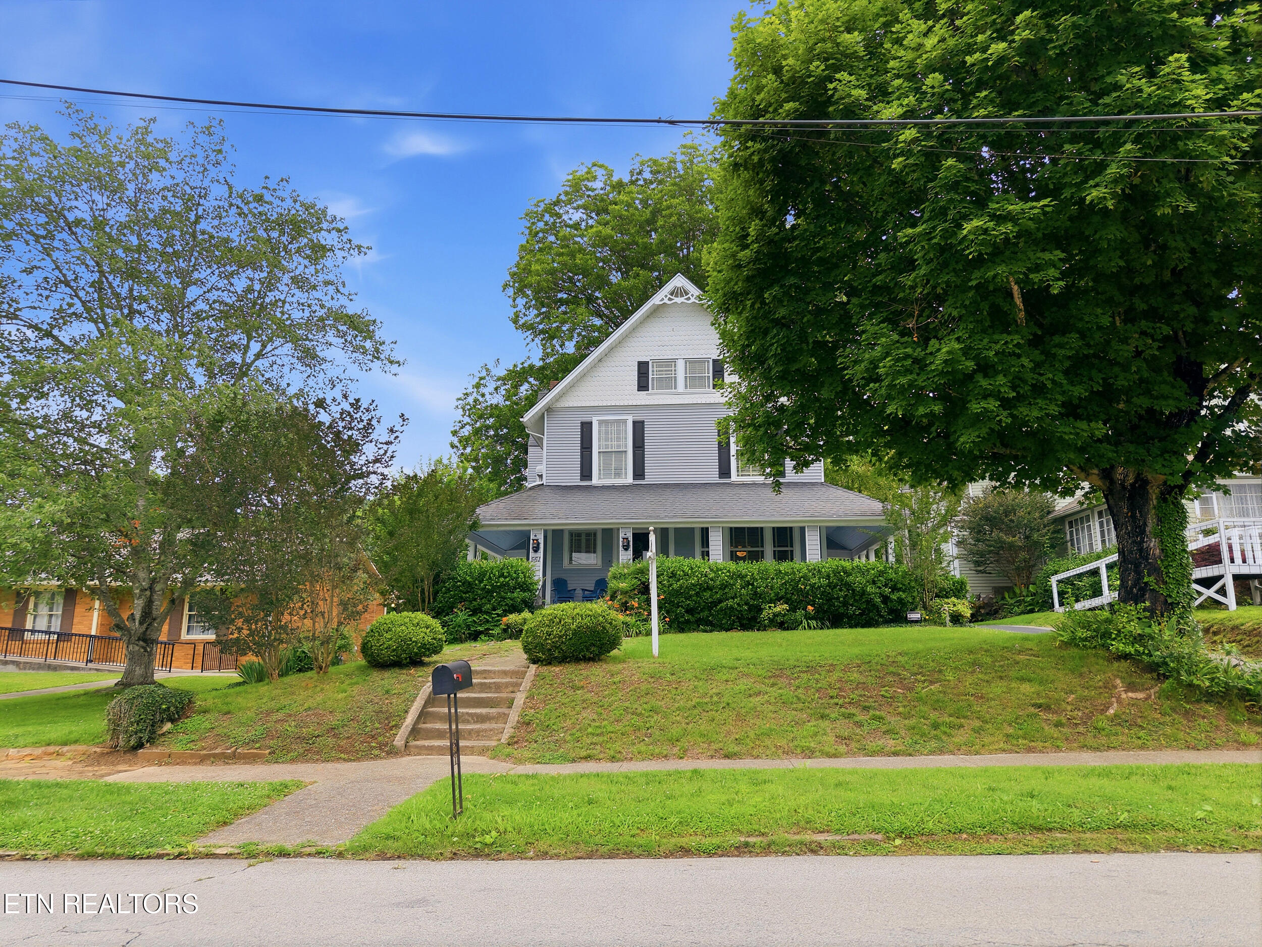 561 Margrave Drive Harriman TN 37748