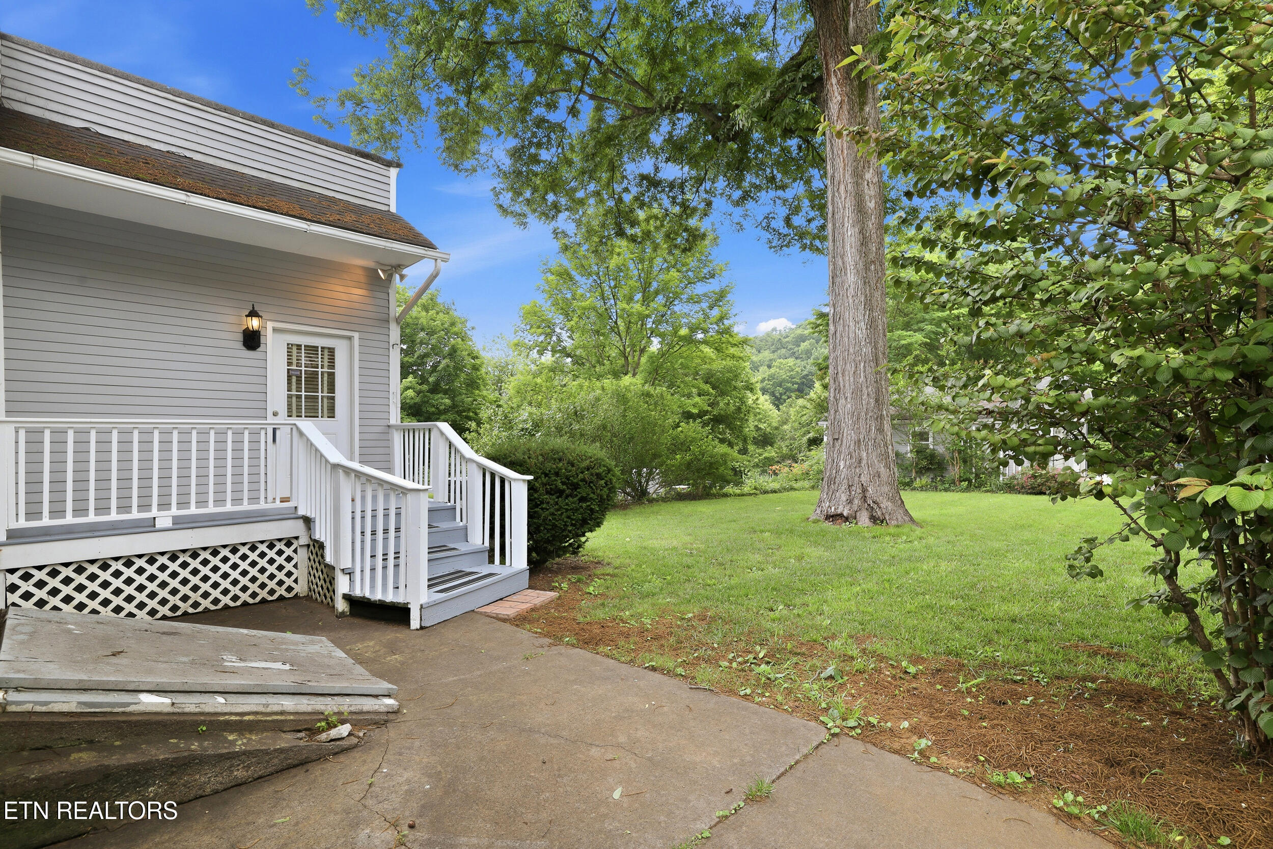 561 Margrave Drive Harriman TN 37748