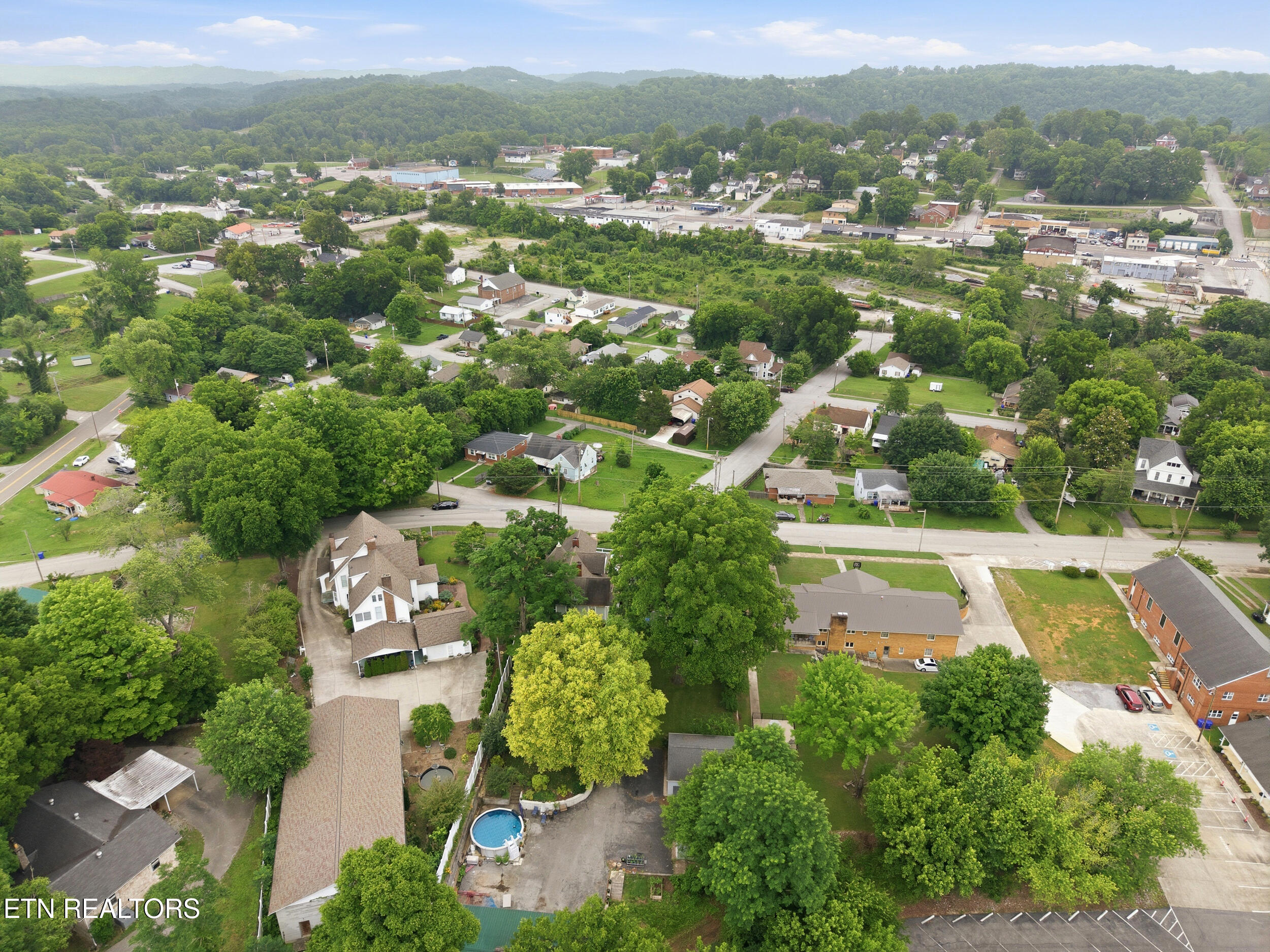 561 Margrave Drive Harriman TN 37748