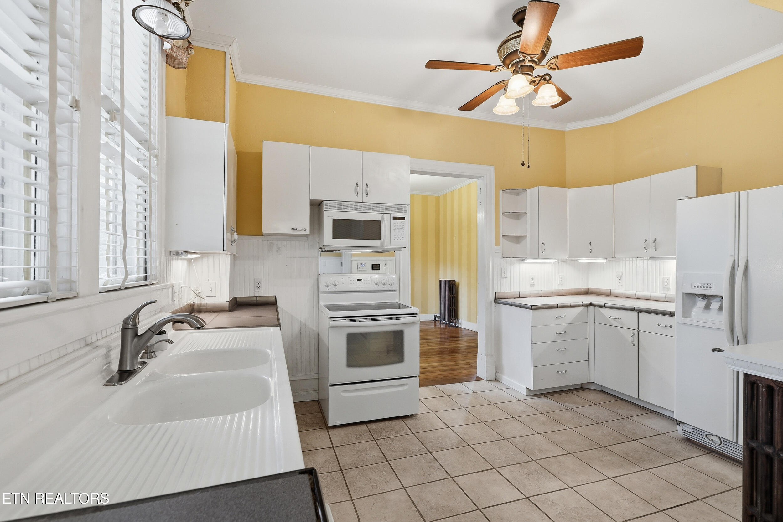 561 Margrave Drive Harriman TN 37748