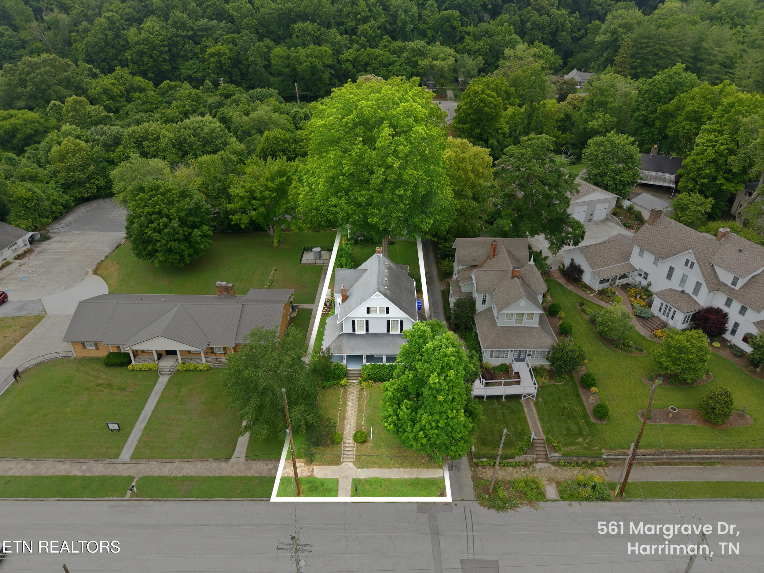 561 Margrave Drive Harriman TN 37748