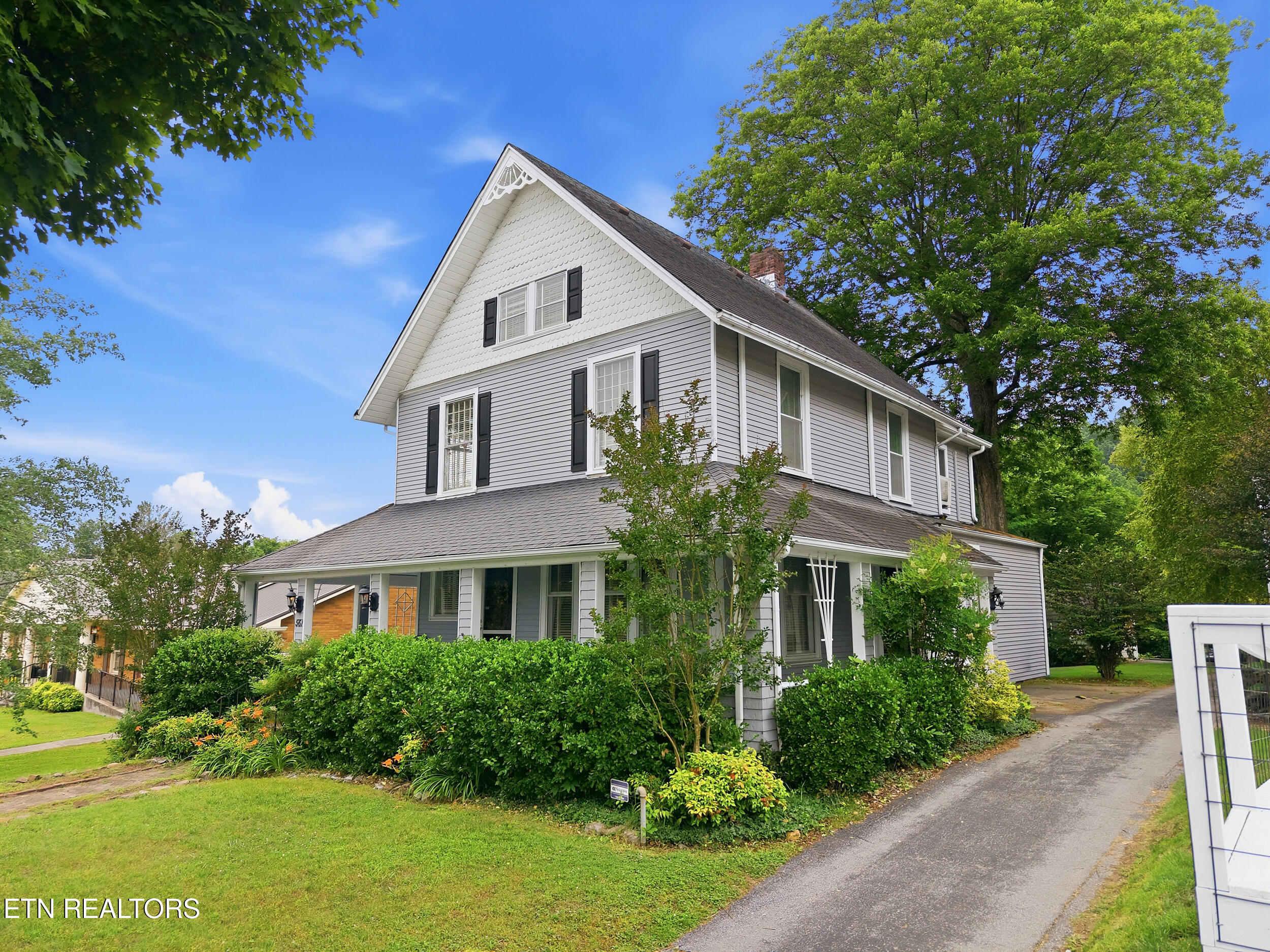 561 Margrave Drive Harriman TN 37748