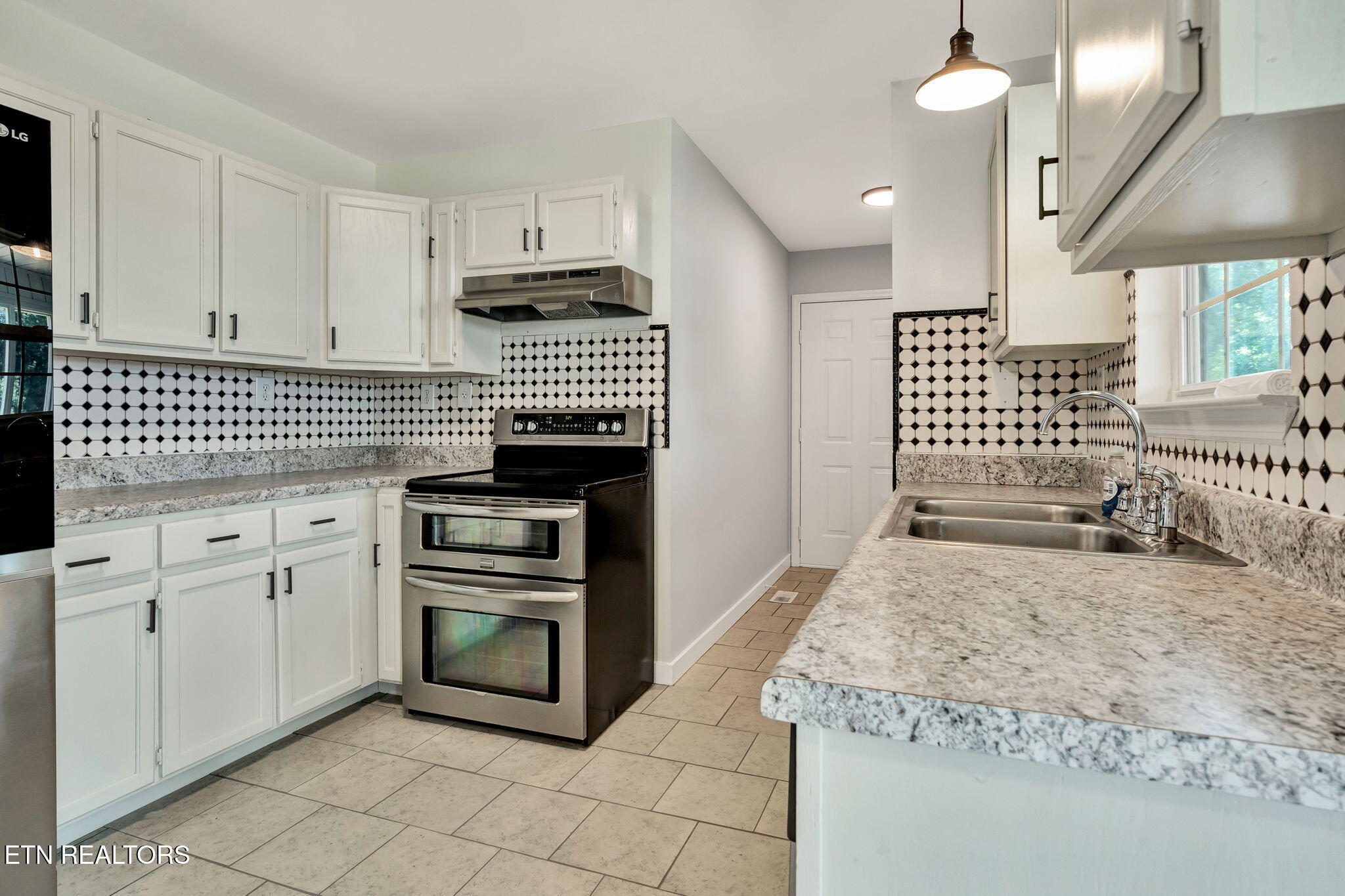 2725 Apple Orchard Drive Cleveland TN 37312