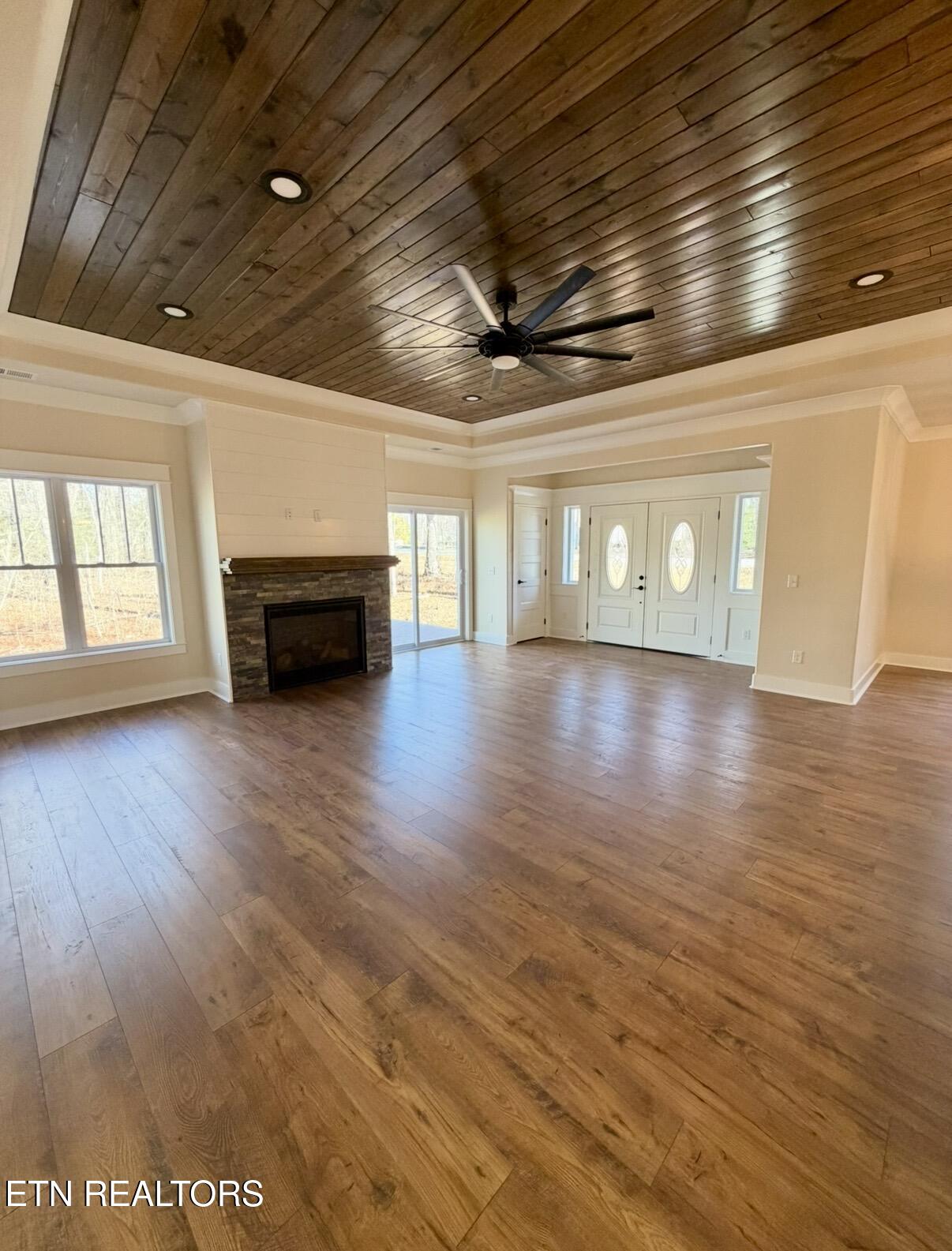 414 Beachwood Drive Crossville TN 38558