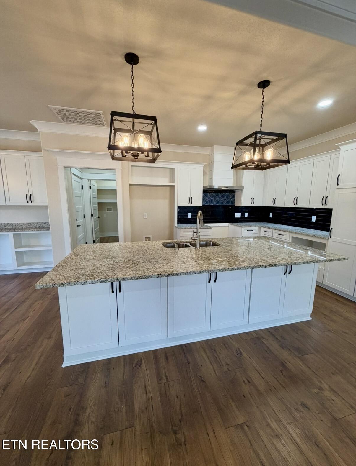 414 Beachwood Drive Crossville TN 38558