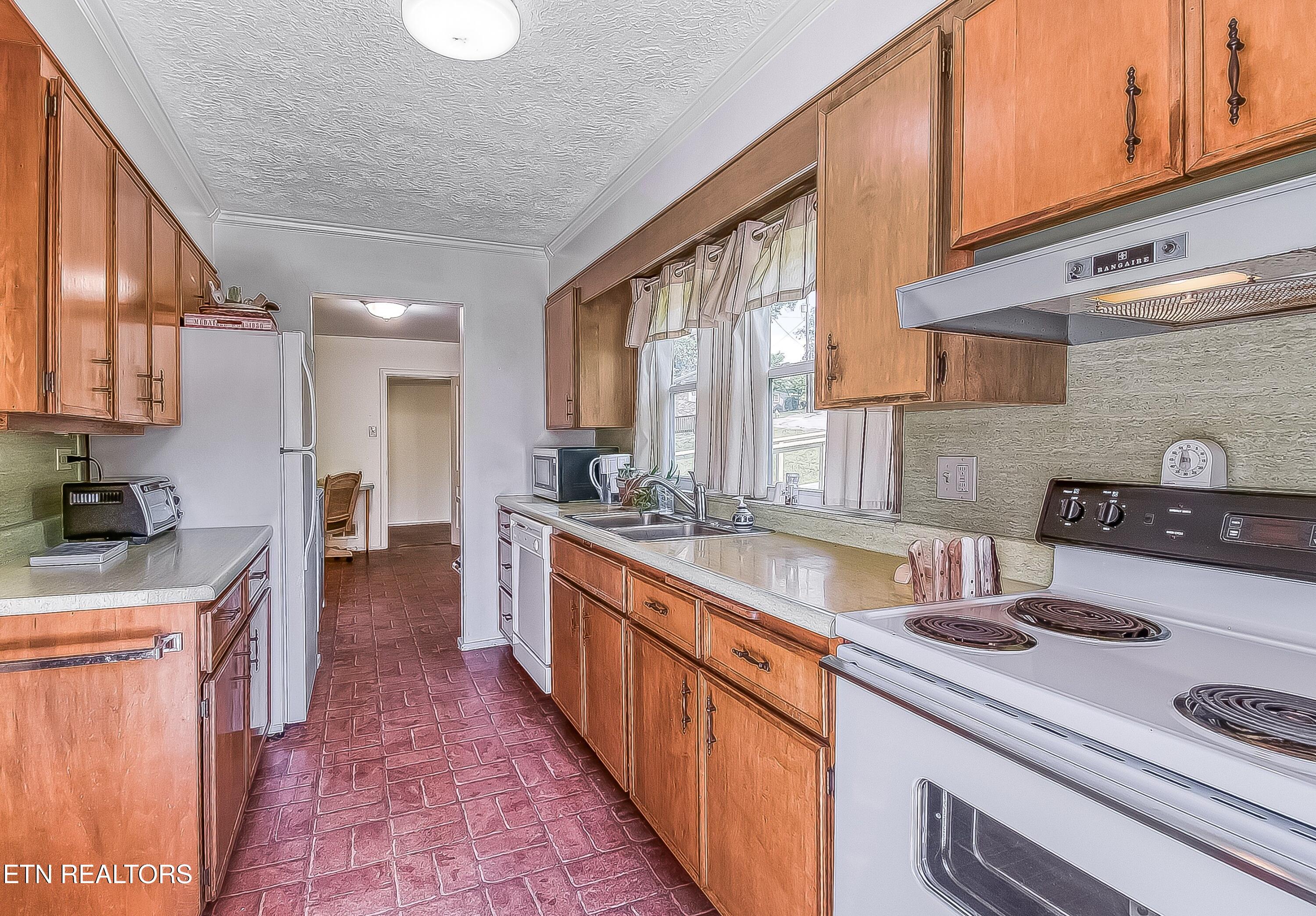 107 Nixon Road Oak Ridge TN 37830