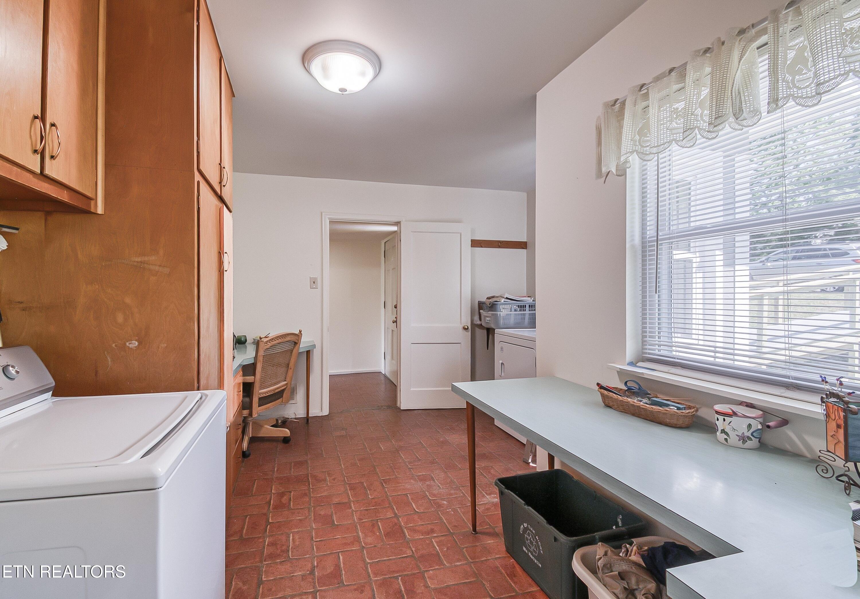 107 Nixon Road Oak Ridge TN 37830